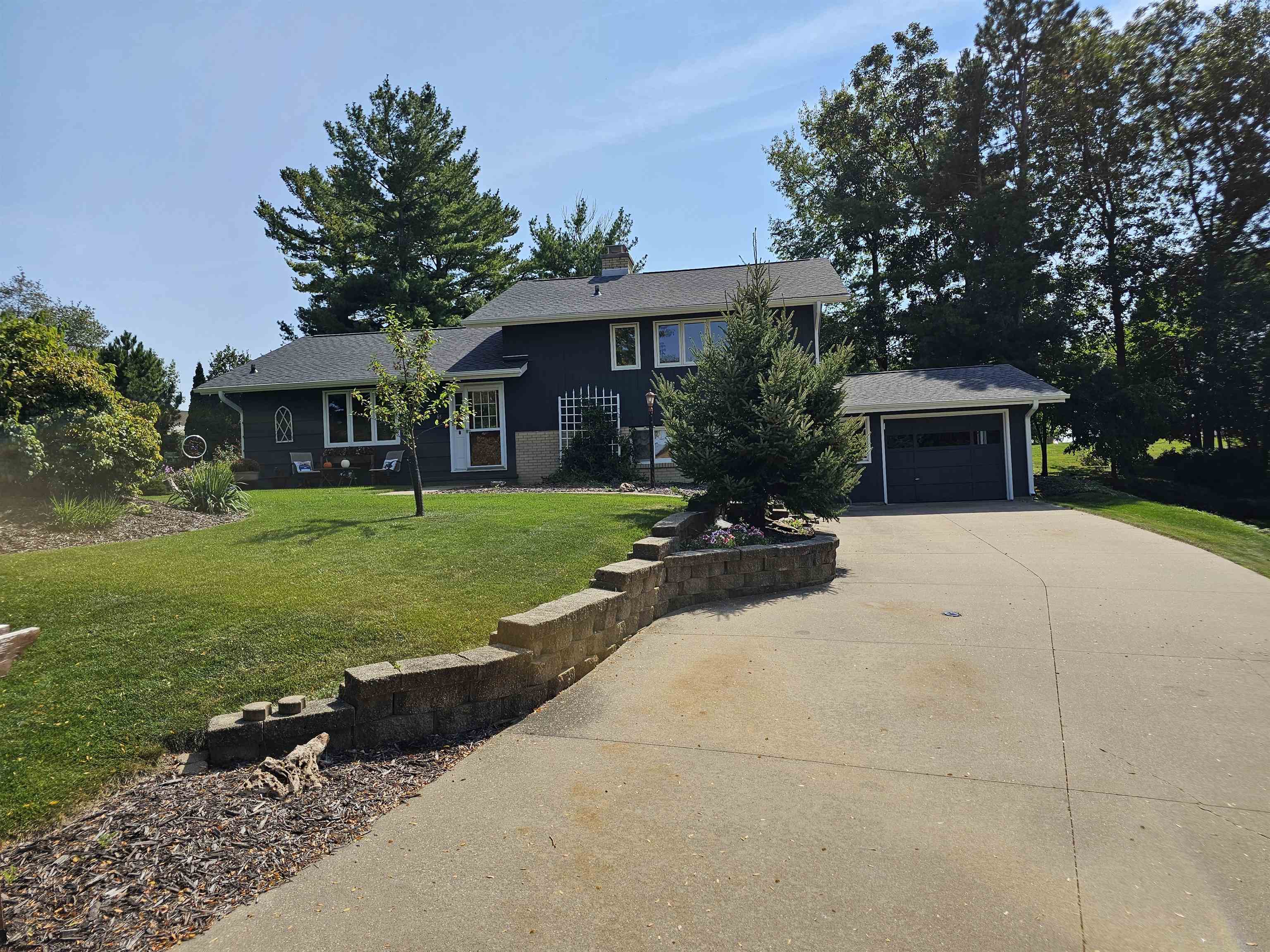 Photo 38 of 65 Preston Drive, Platteville