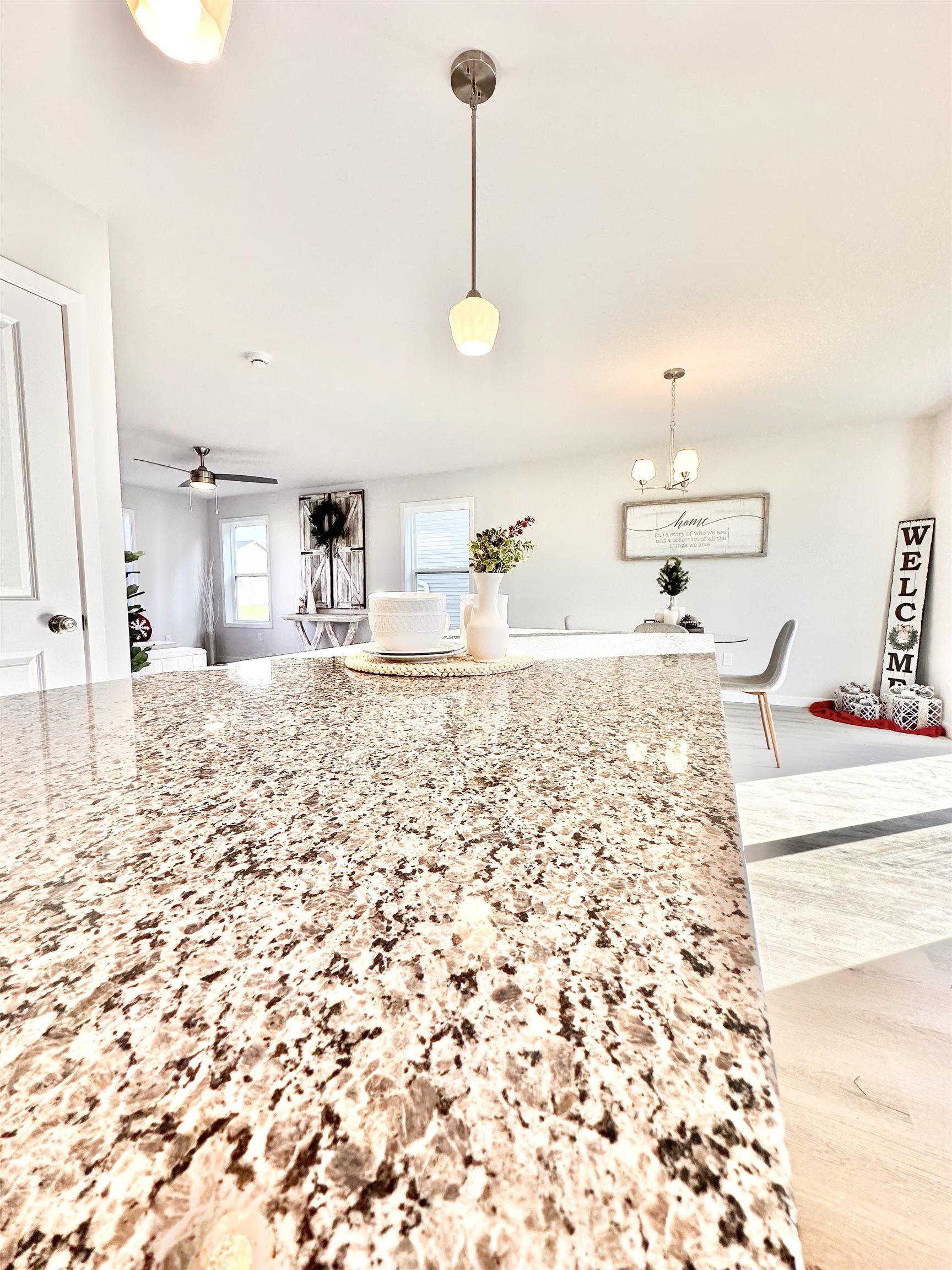 Photos of Similar Comp. Model