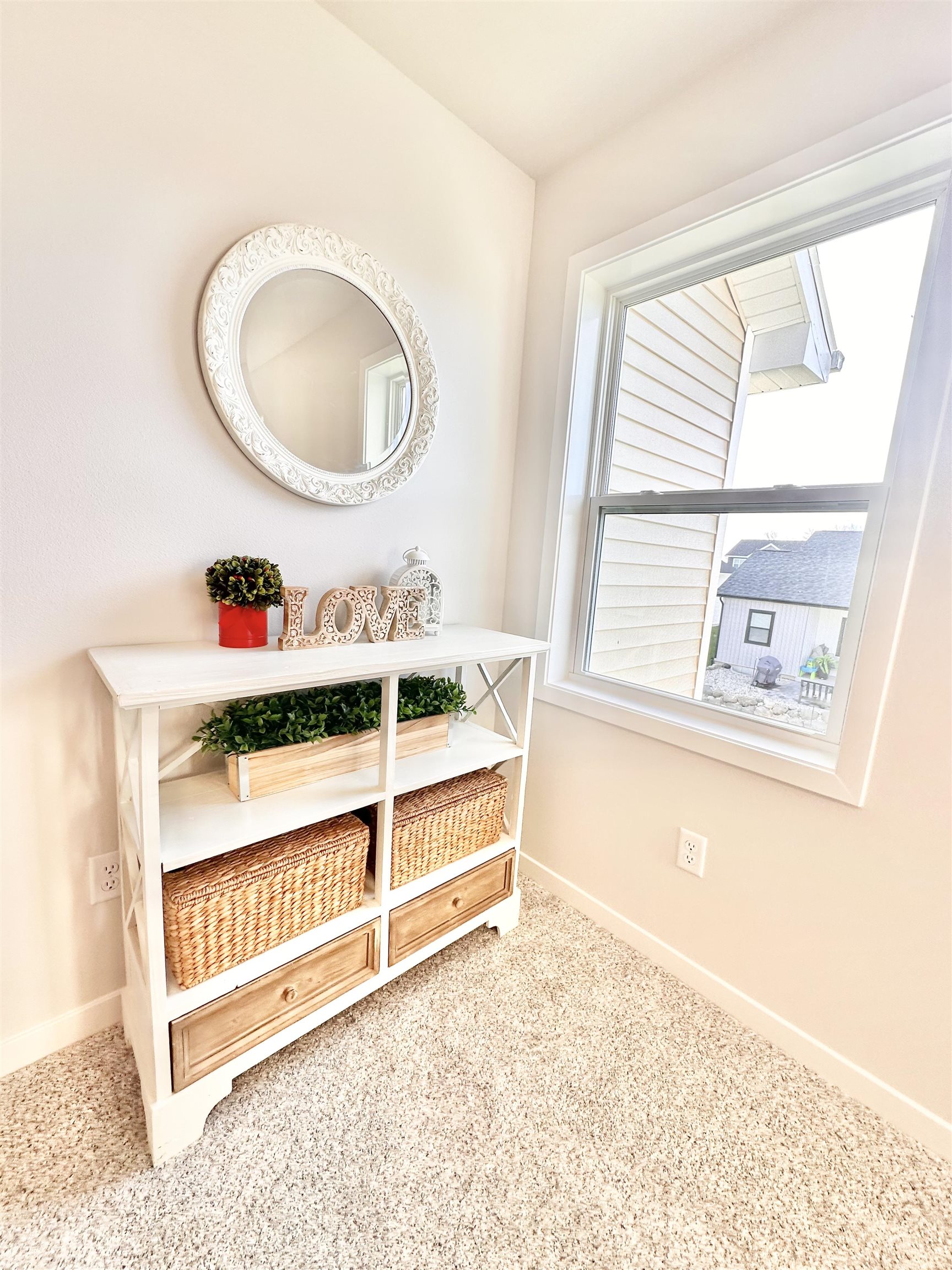 Photos of Similar Comp. Model