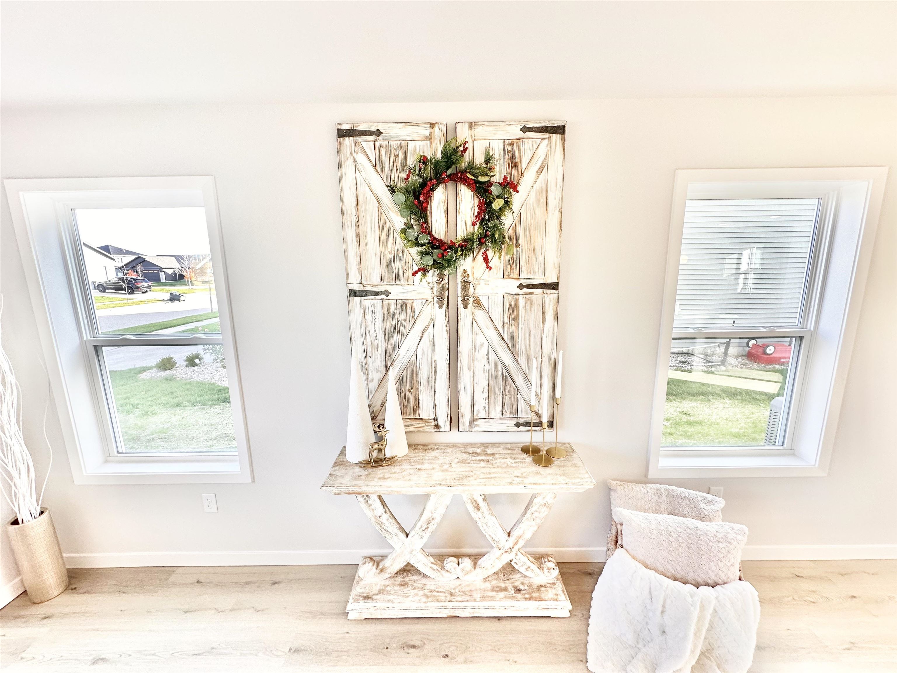 Photos of Similar Comp. Model