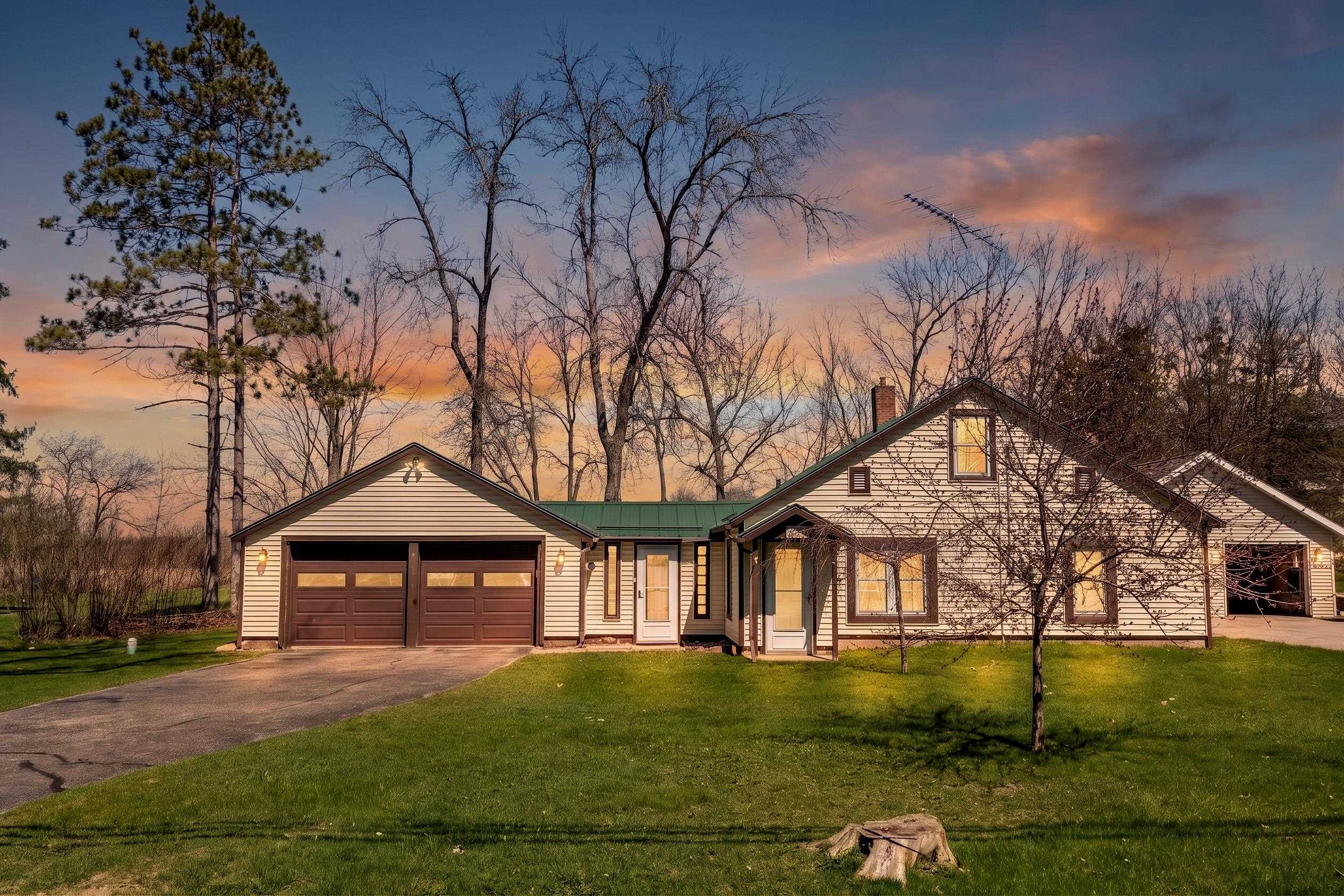 472 North Street property preview photograph