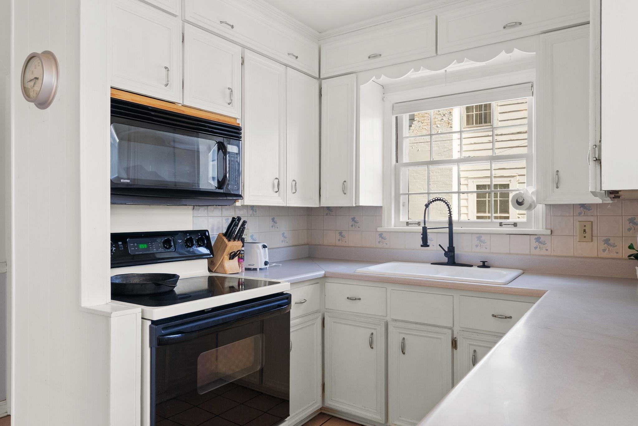 37 Forest Park Boulevard