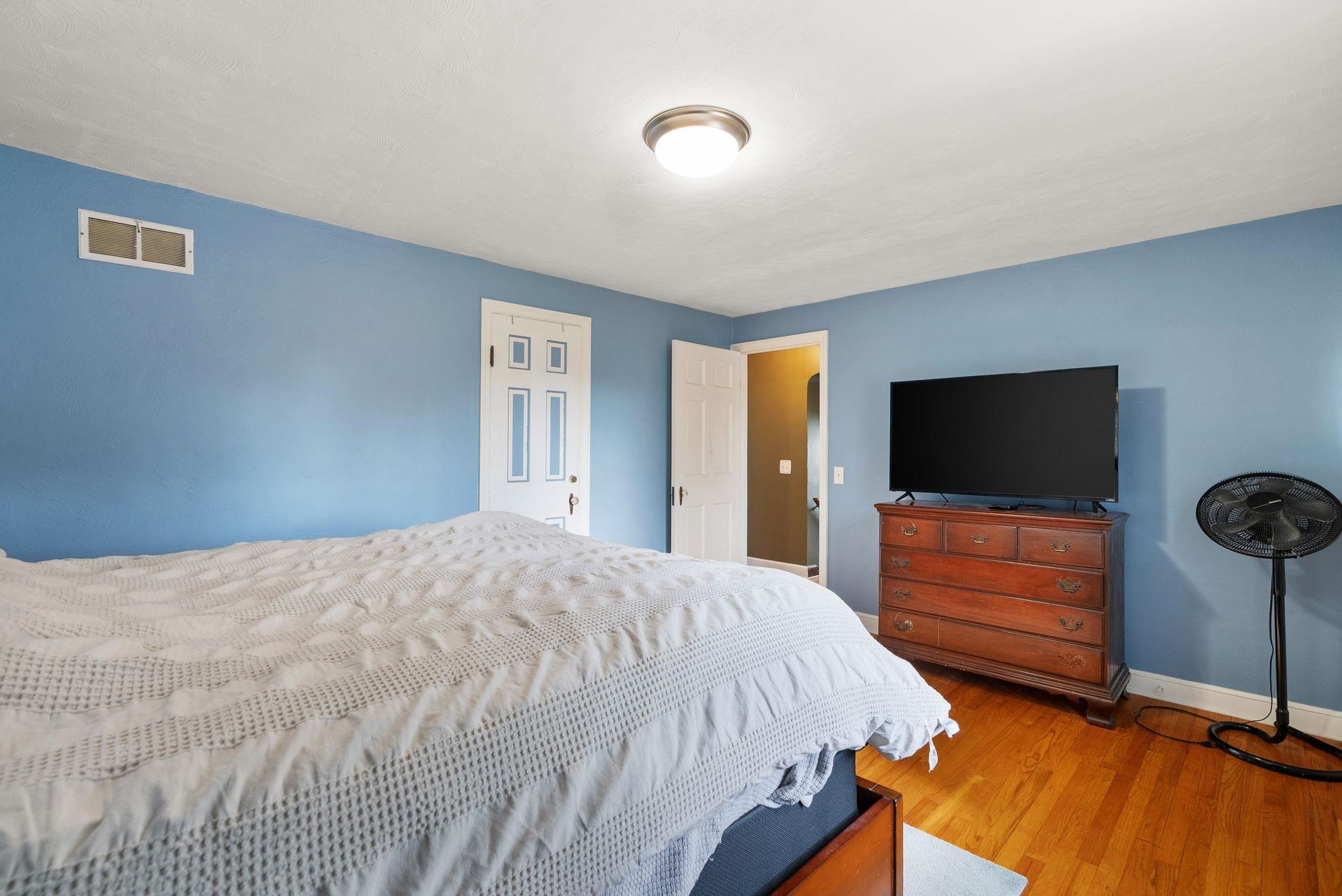 37 Forest Park Boulevard