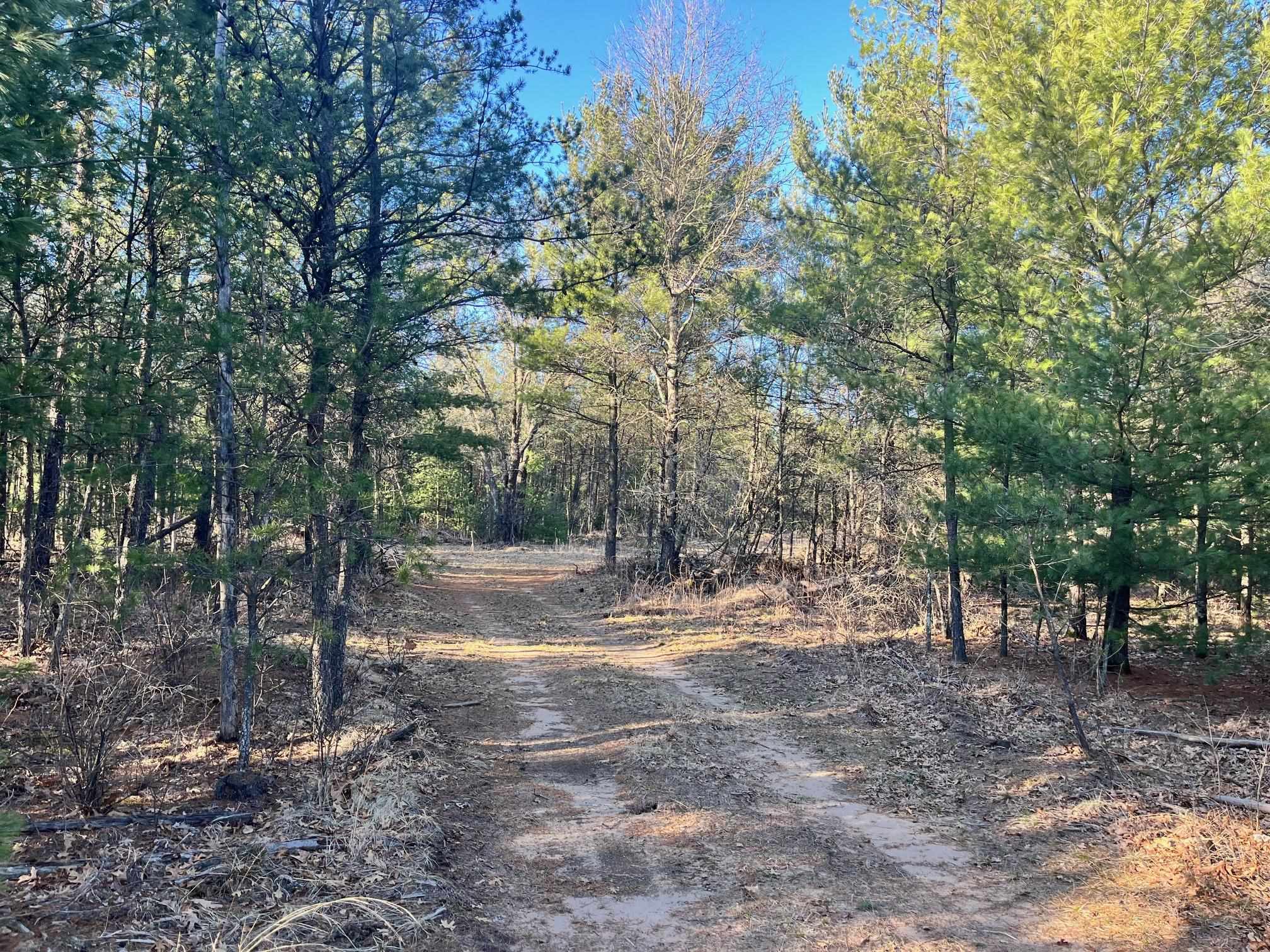 930 County Road C property preview photograph