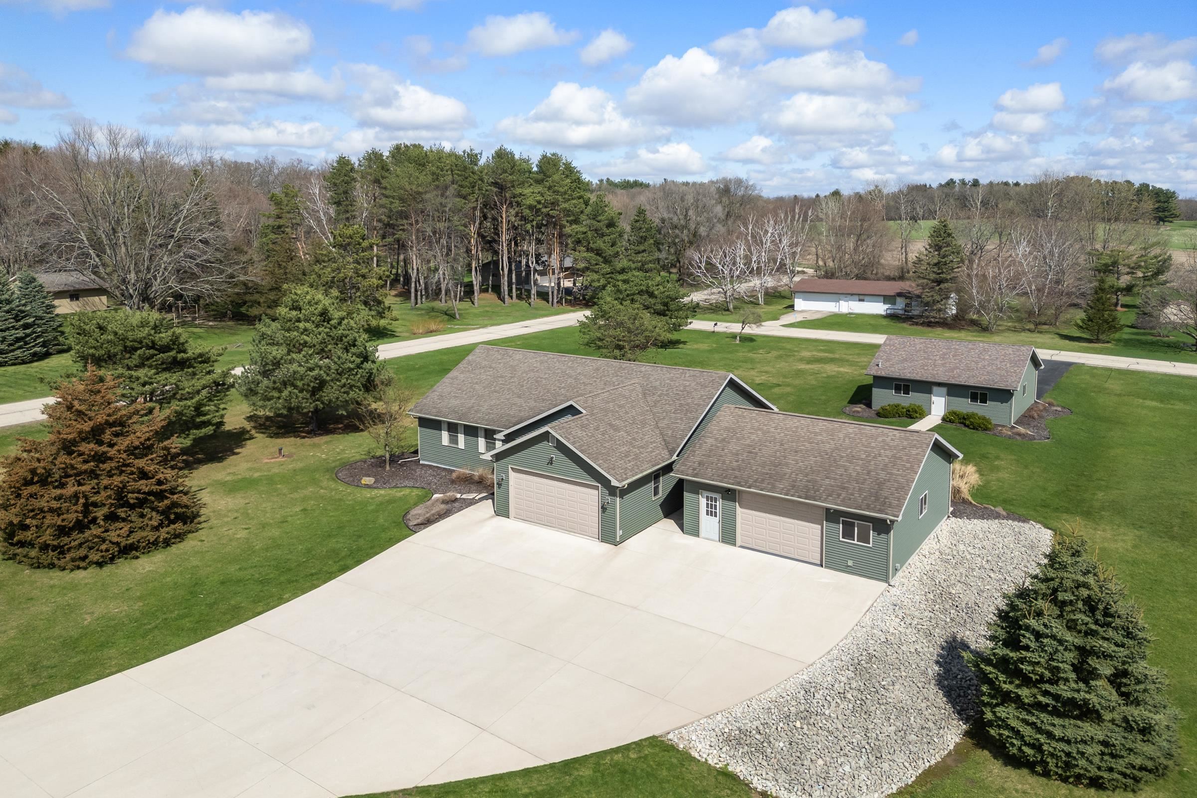 N6008 Forest Ridge Road property preview photograph