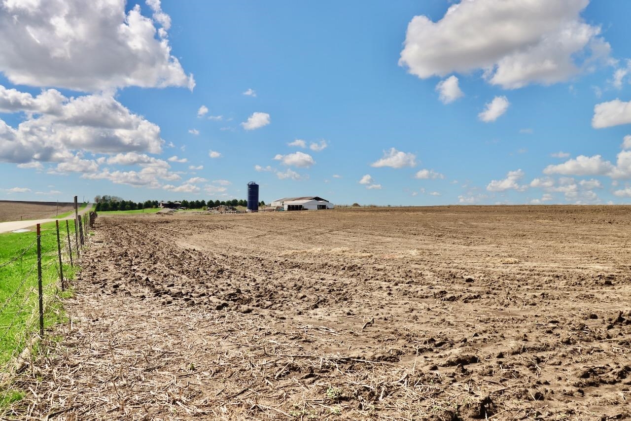 17166 Dunbarton Road property preview photograph