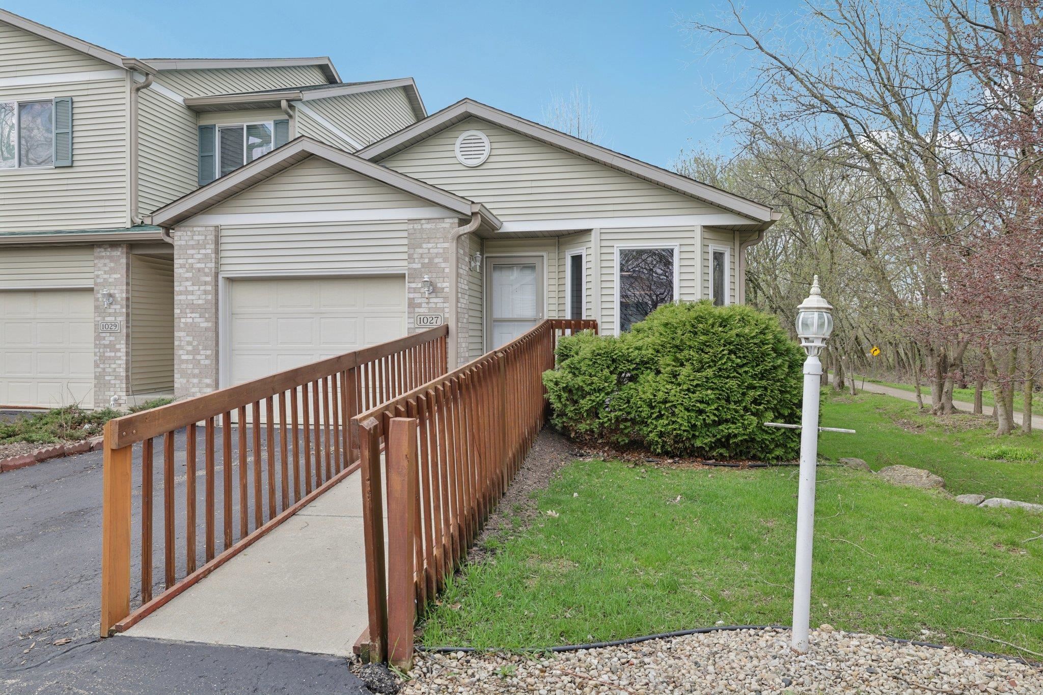 1027 Melvin Court