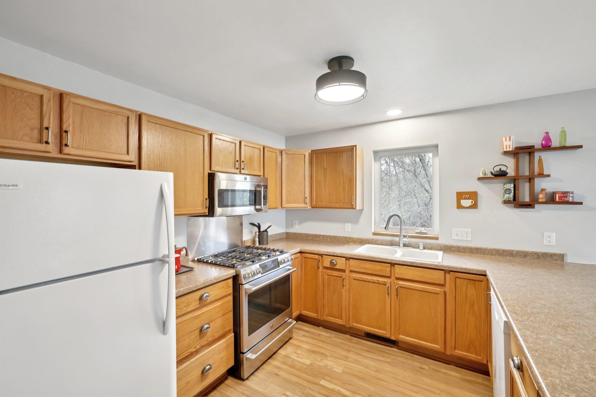 1027 Melvin Court