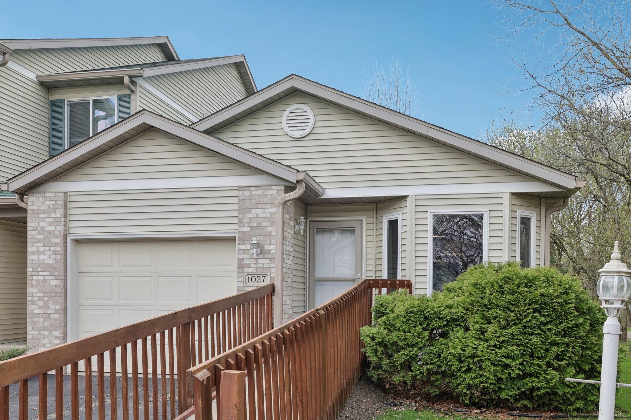 1027 Melvin Court