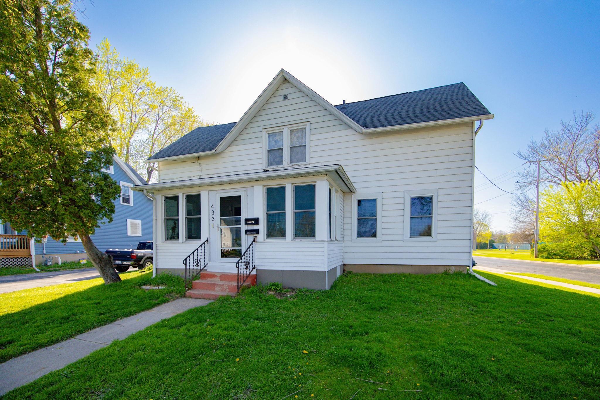 433 High N Street property preview photograph