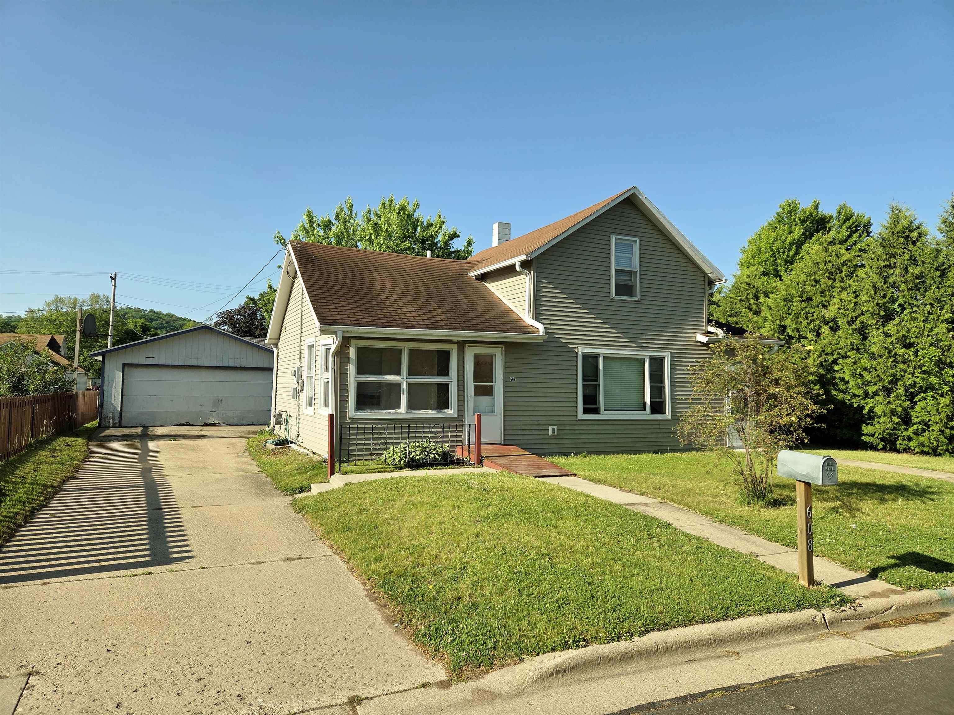 Photo 39 of 608 E Legrand Street, Boscobel