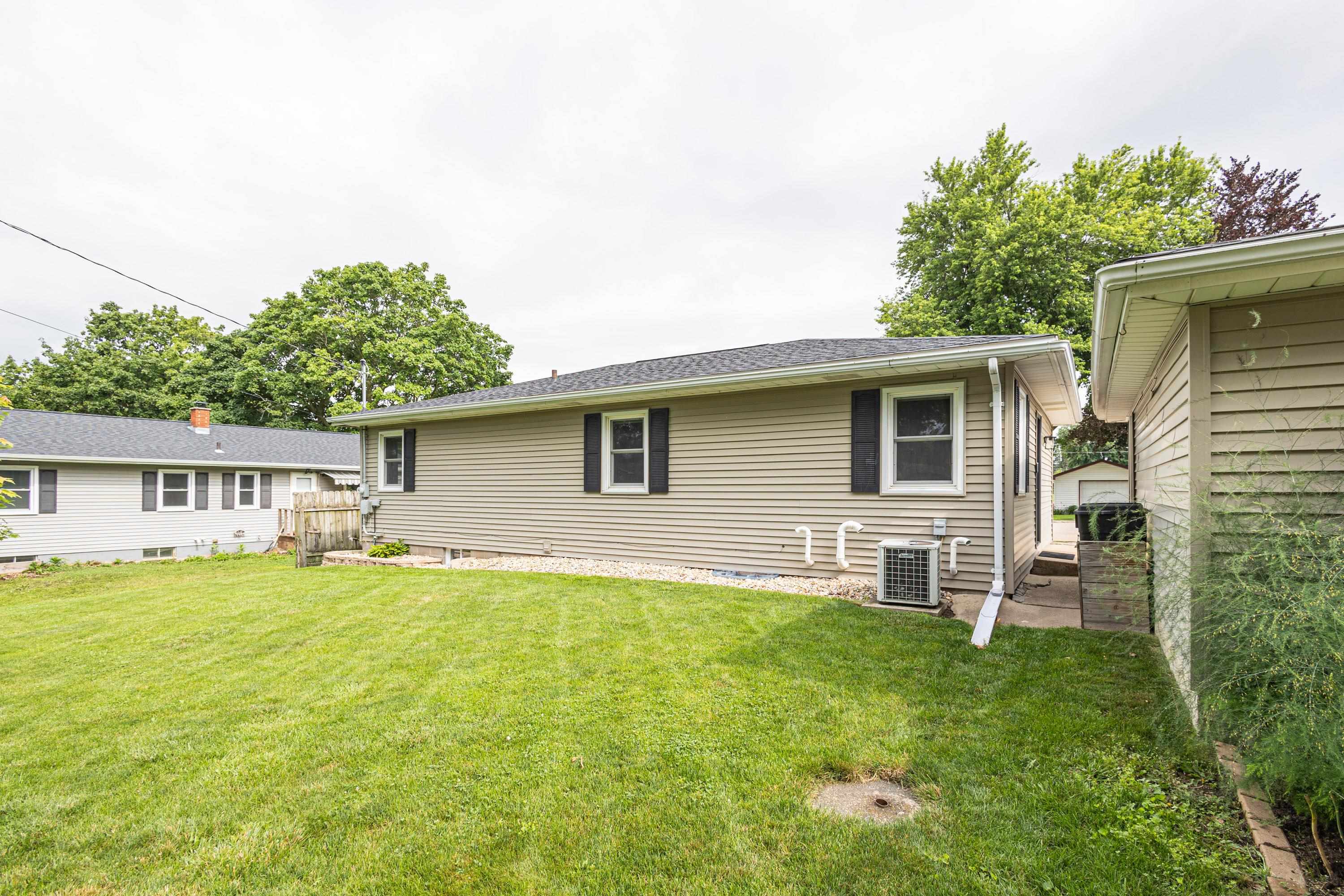 Photo 32 of 375 Monroe Street, Platteville