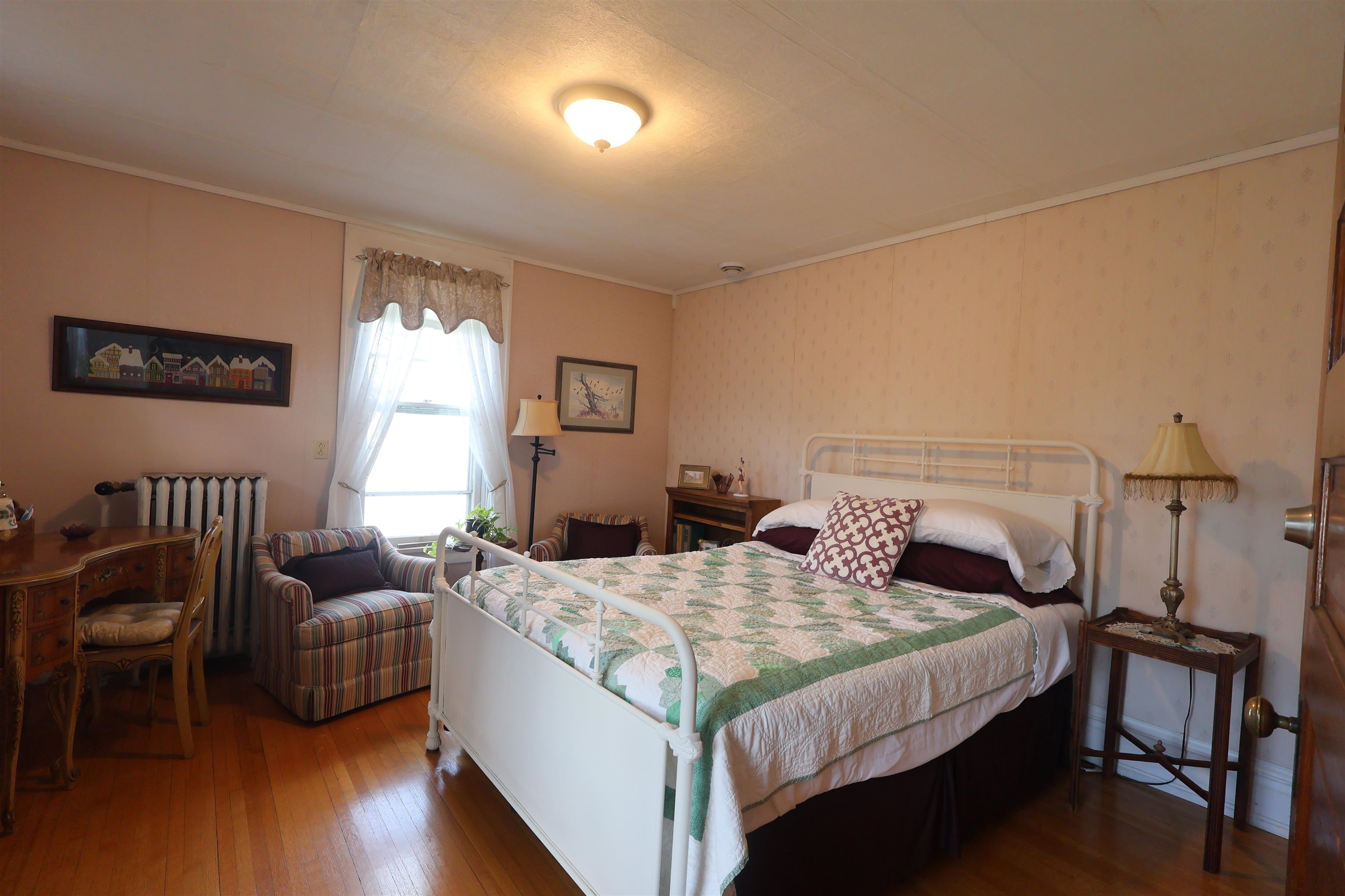 Photo 31 of 445 W Maple Street, Lancaster