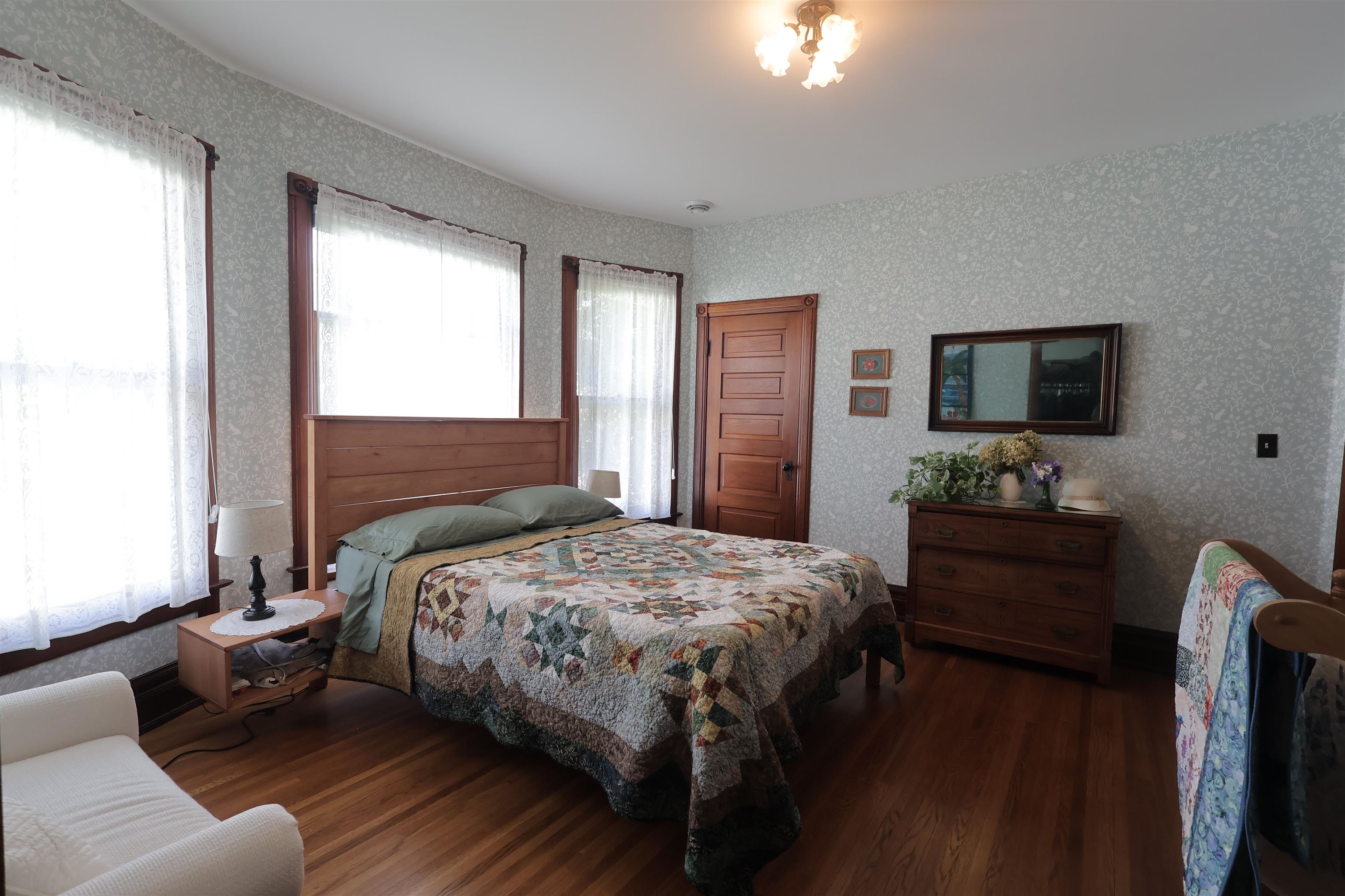 Photo 34 of 445 W Maple Street, Lancaster