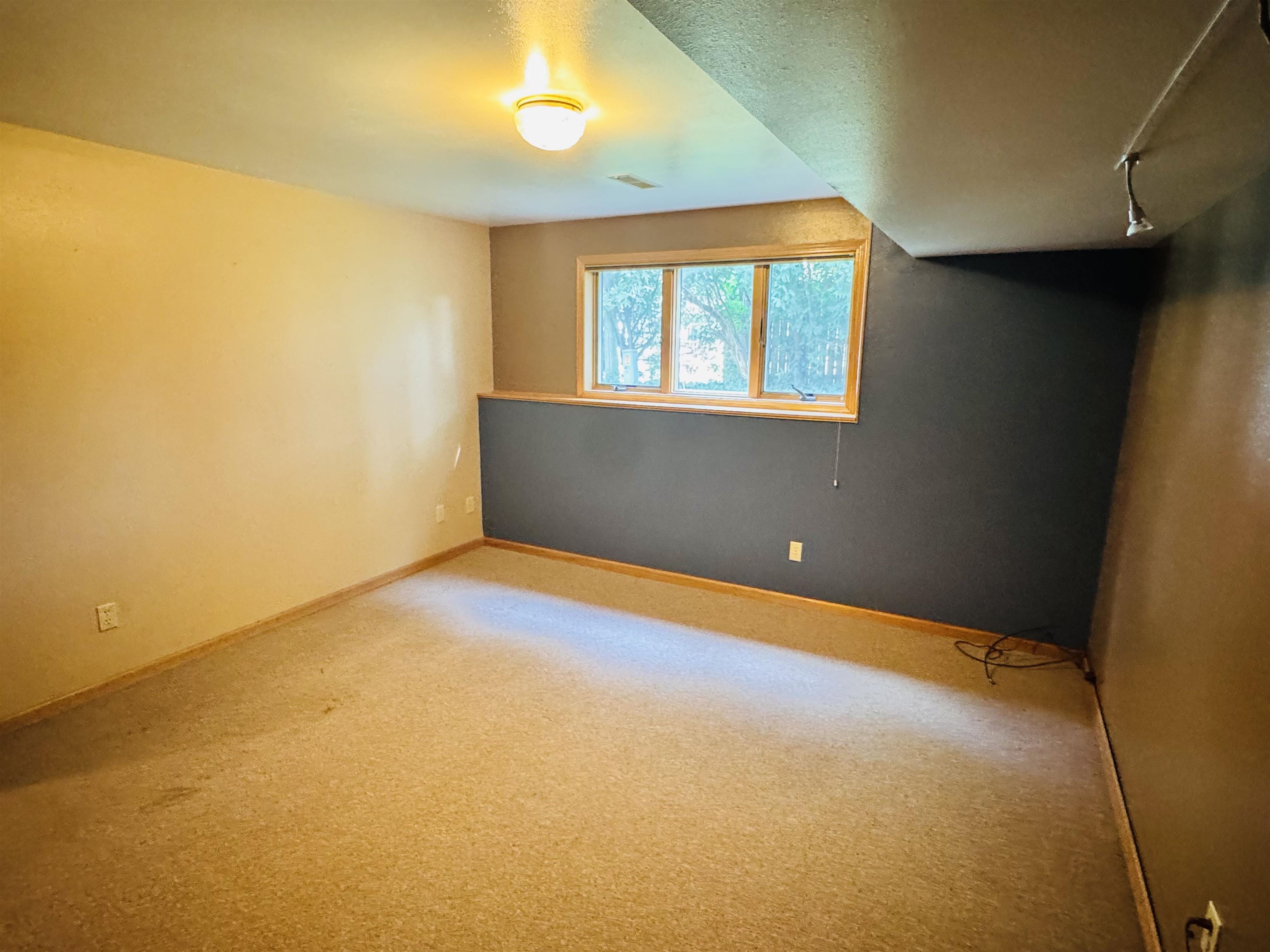 Photo 19 of 308 S Lindsey Street, Dodgeville