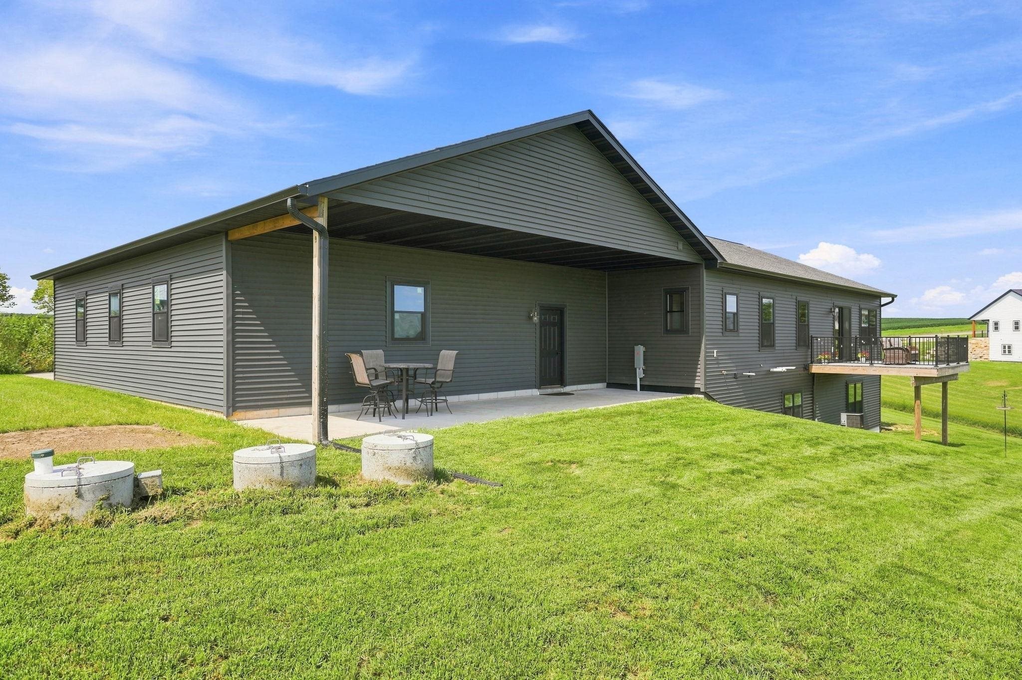 Photo 31 of 1095 Walnut Dell Road, Platteville