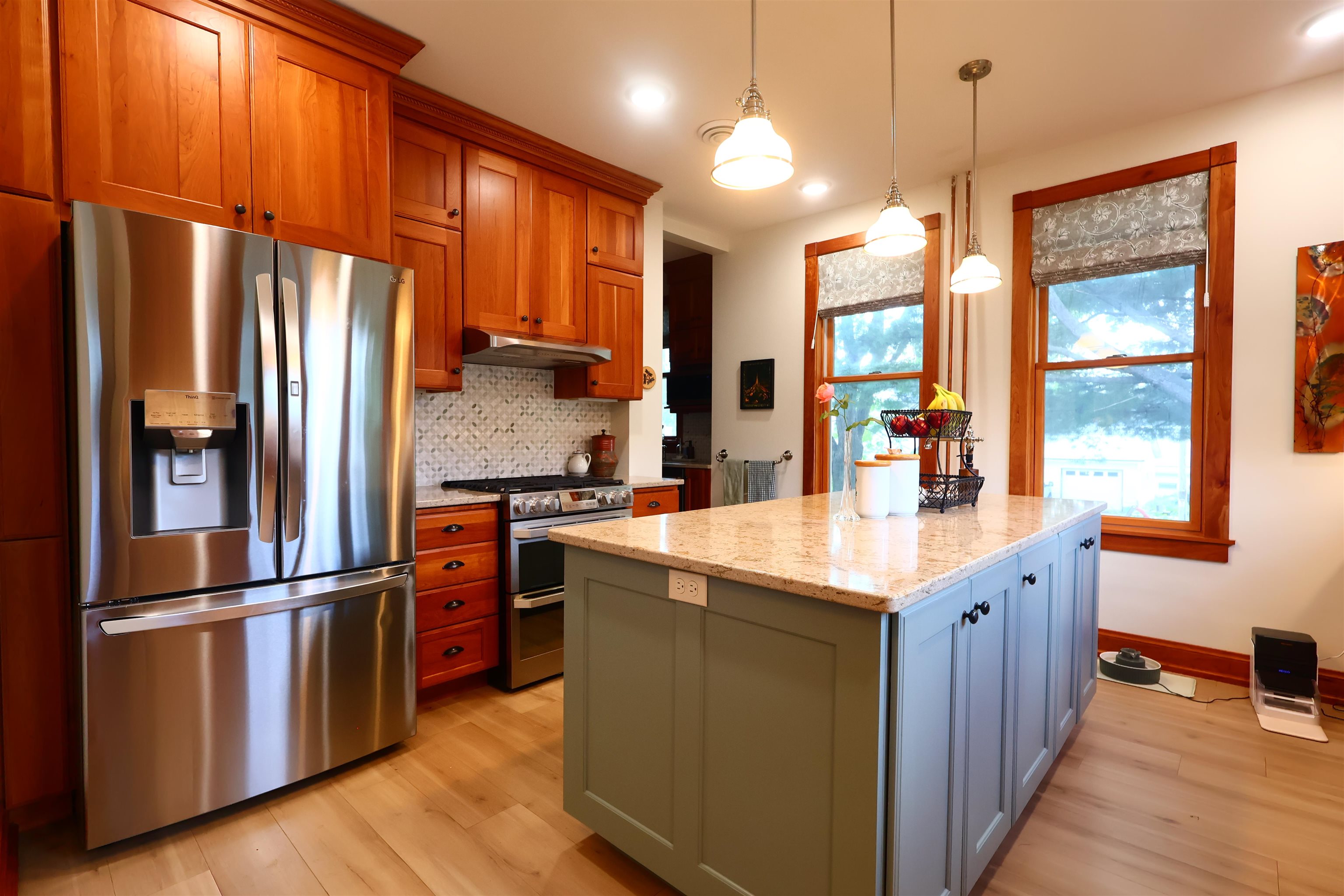 Photo 17 of 445 W Maple Street, Lancaster