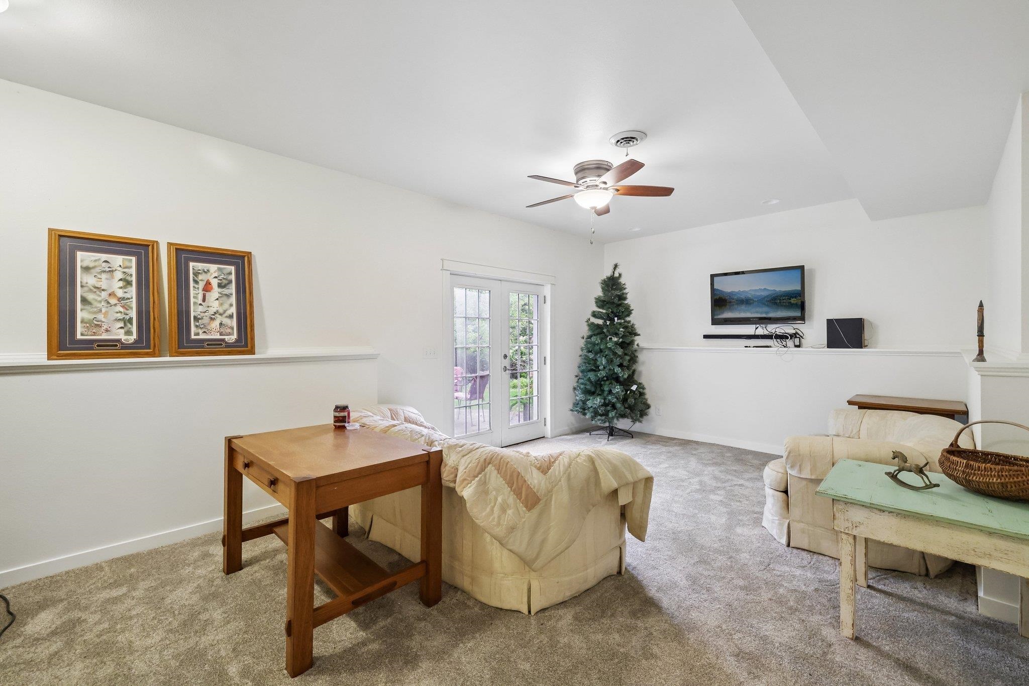 Photo 33 of 936 Lawinger Road, Linden