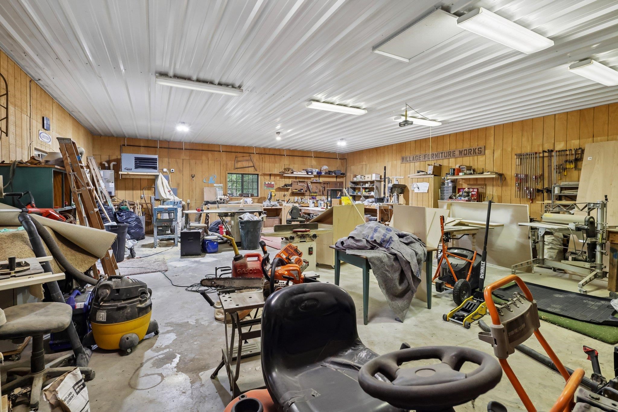 Photo 35 of 936 Lawinger Road, Linden