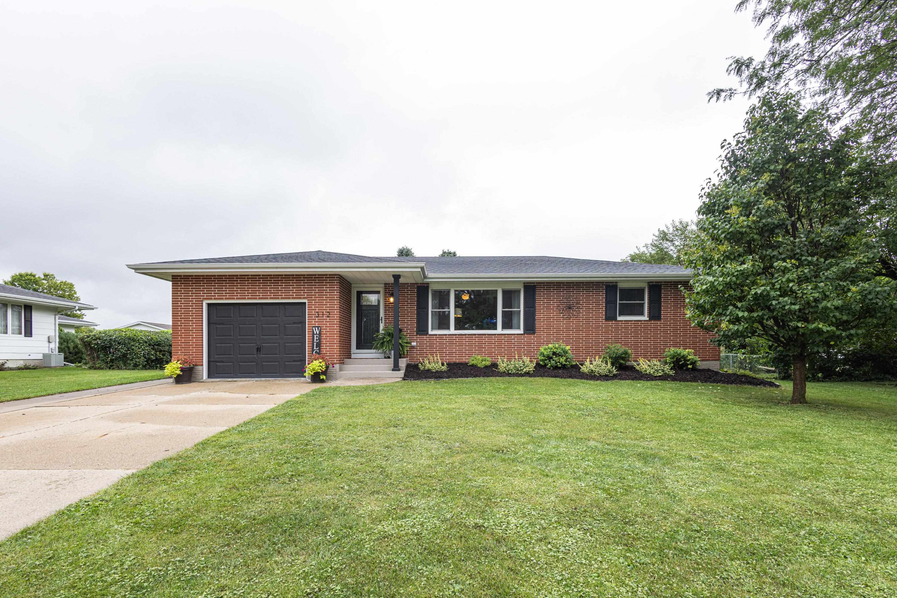 Home Listing 1