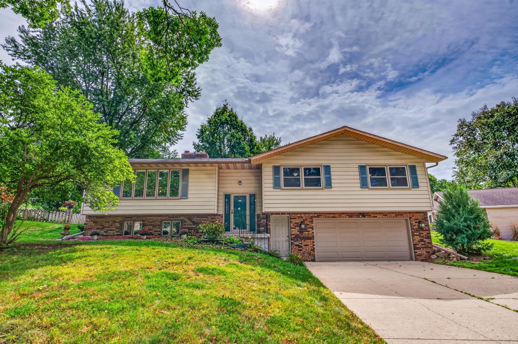 610 Walnut Grove Drive