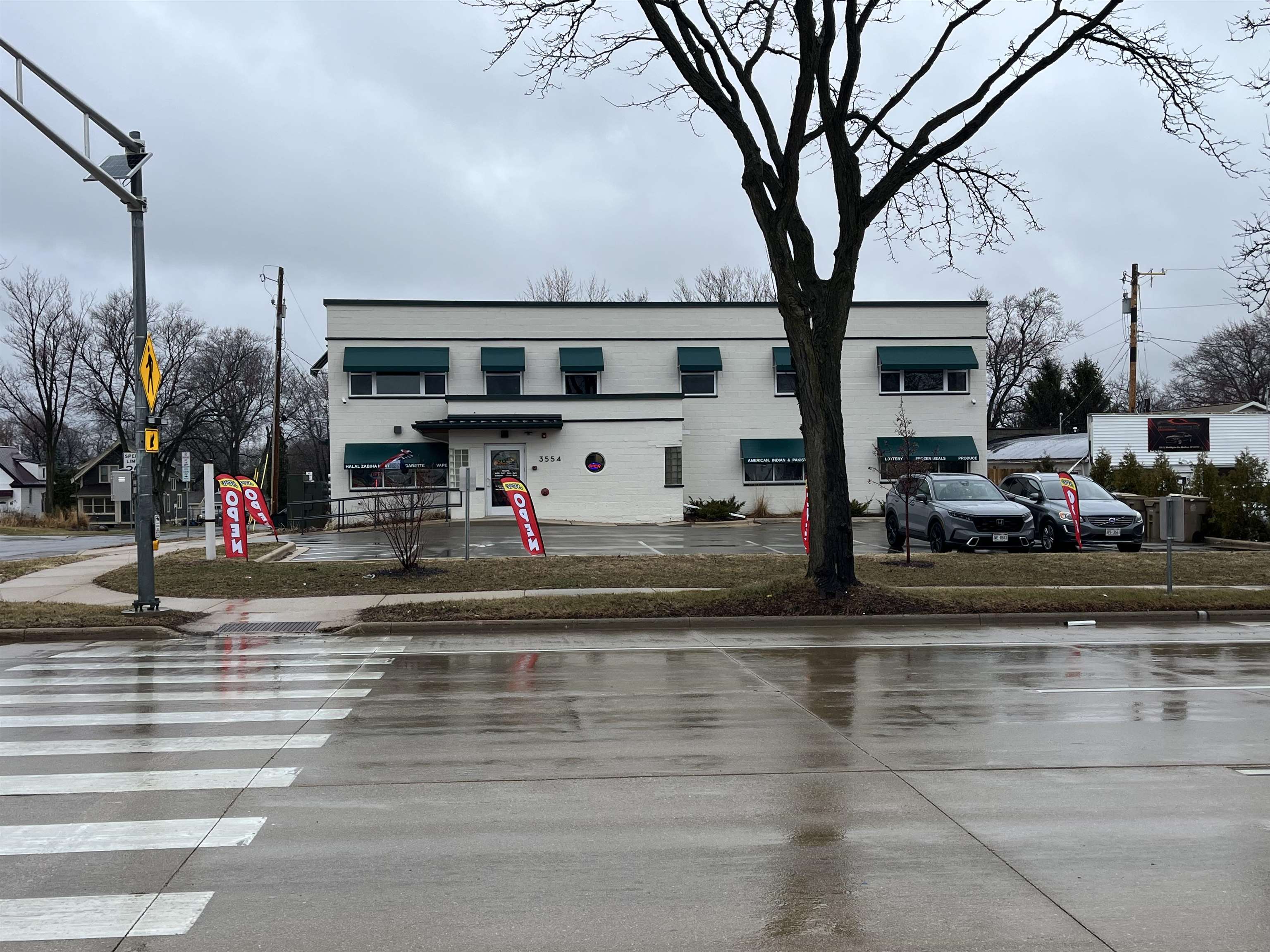 1605 Schmedeman Avenue Unit: 200