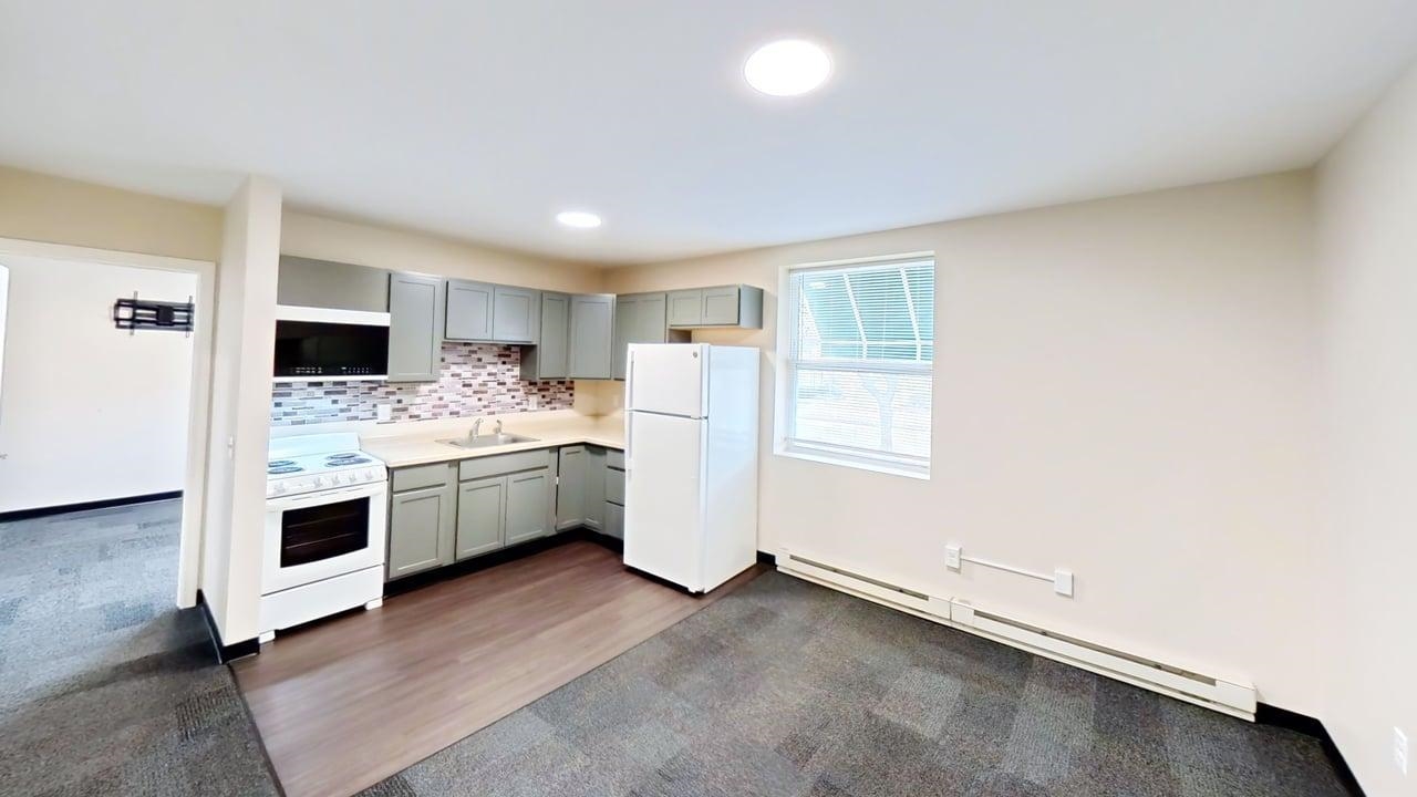 1605 Schmedeman Avenue Unit: 203