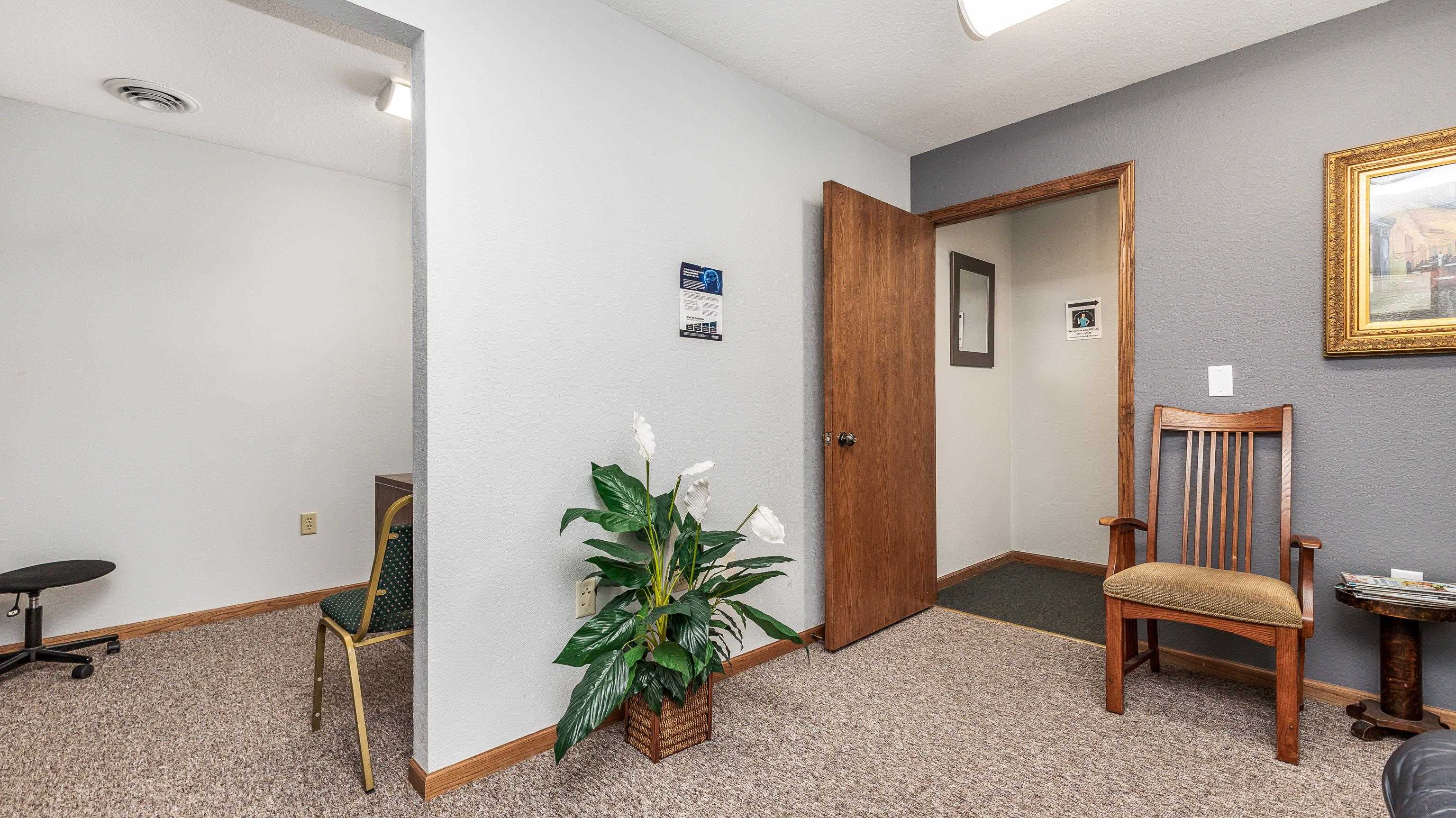 Photo 22 of 2 Insight, Platteville