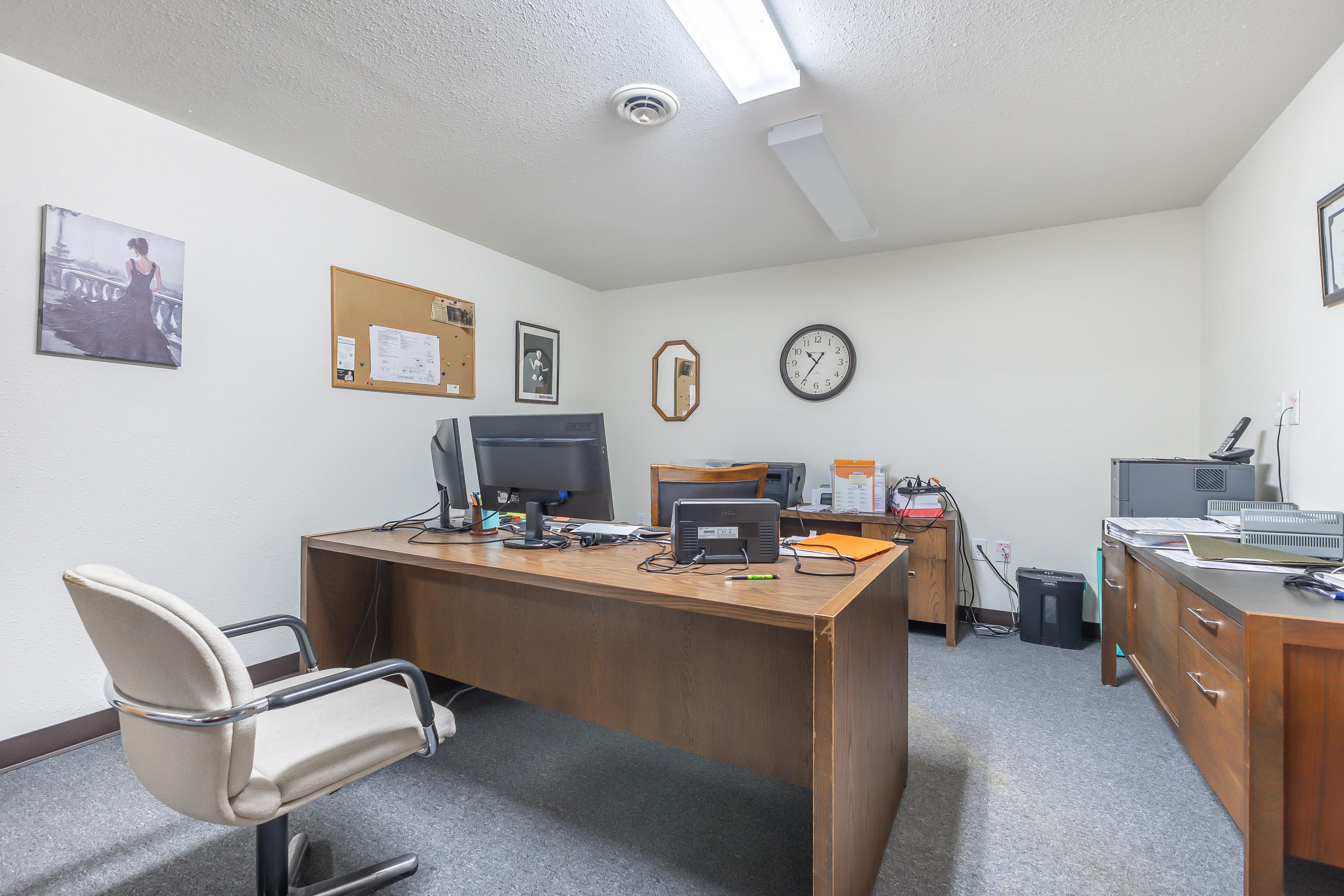 Photo 40 of 2 Insight, Platteville