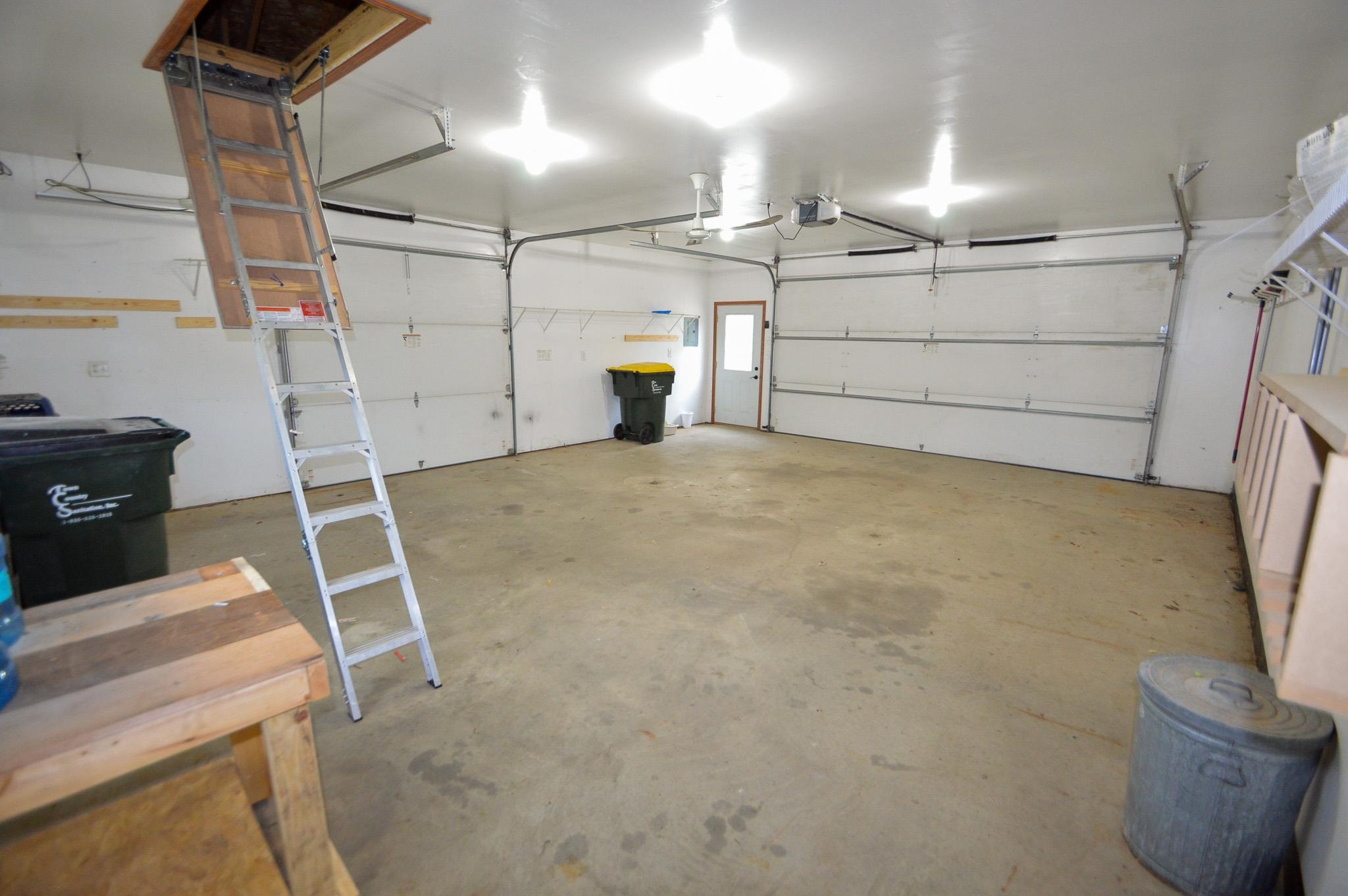 Photo 33 of 229 N Monroe Street, Lancaster