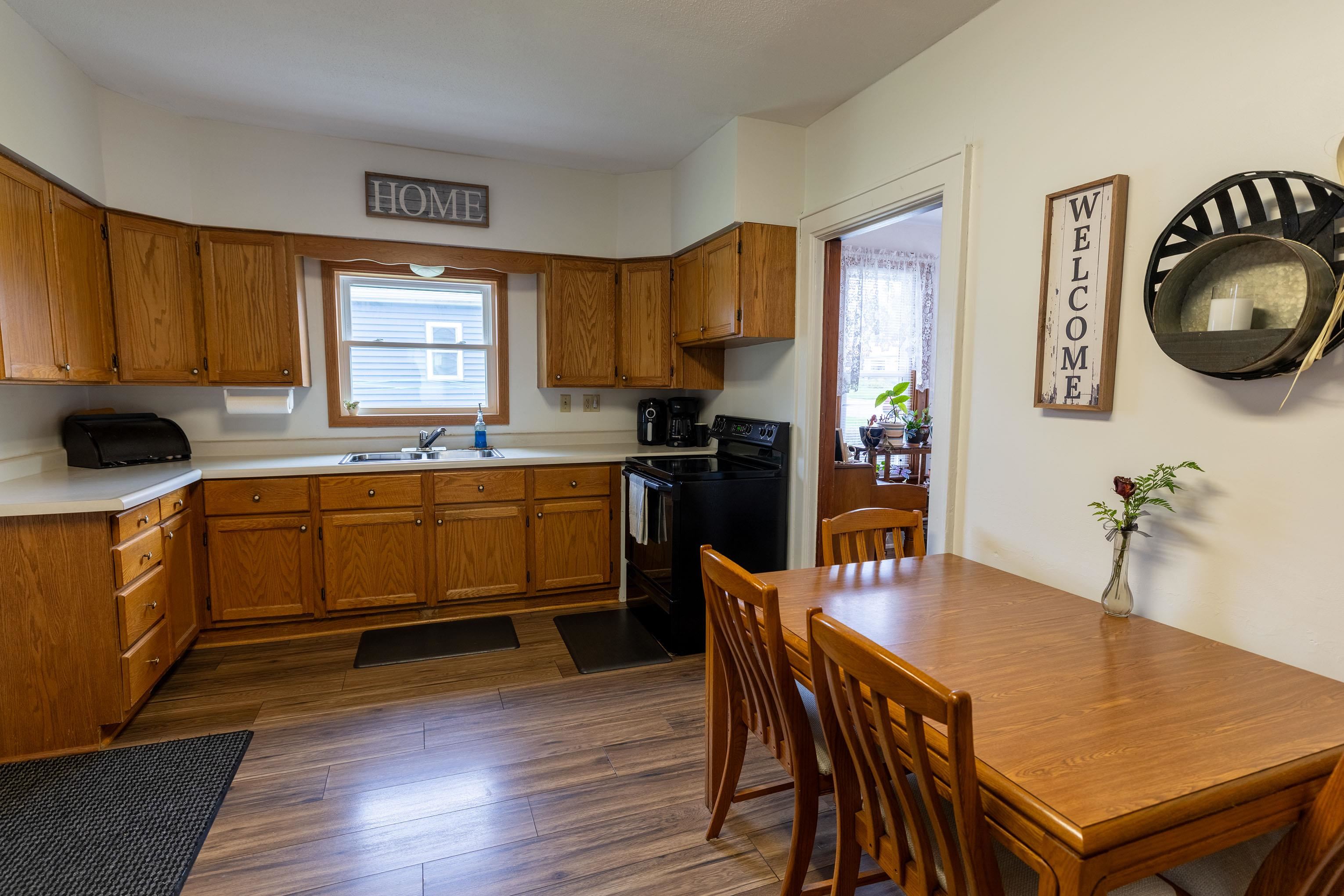 Photo 17 of 910 N Court Street, Platteville