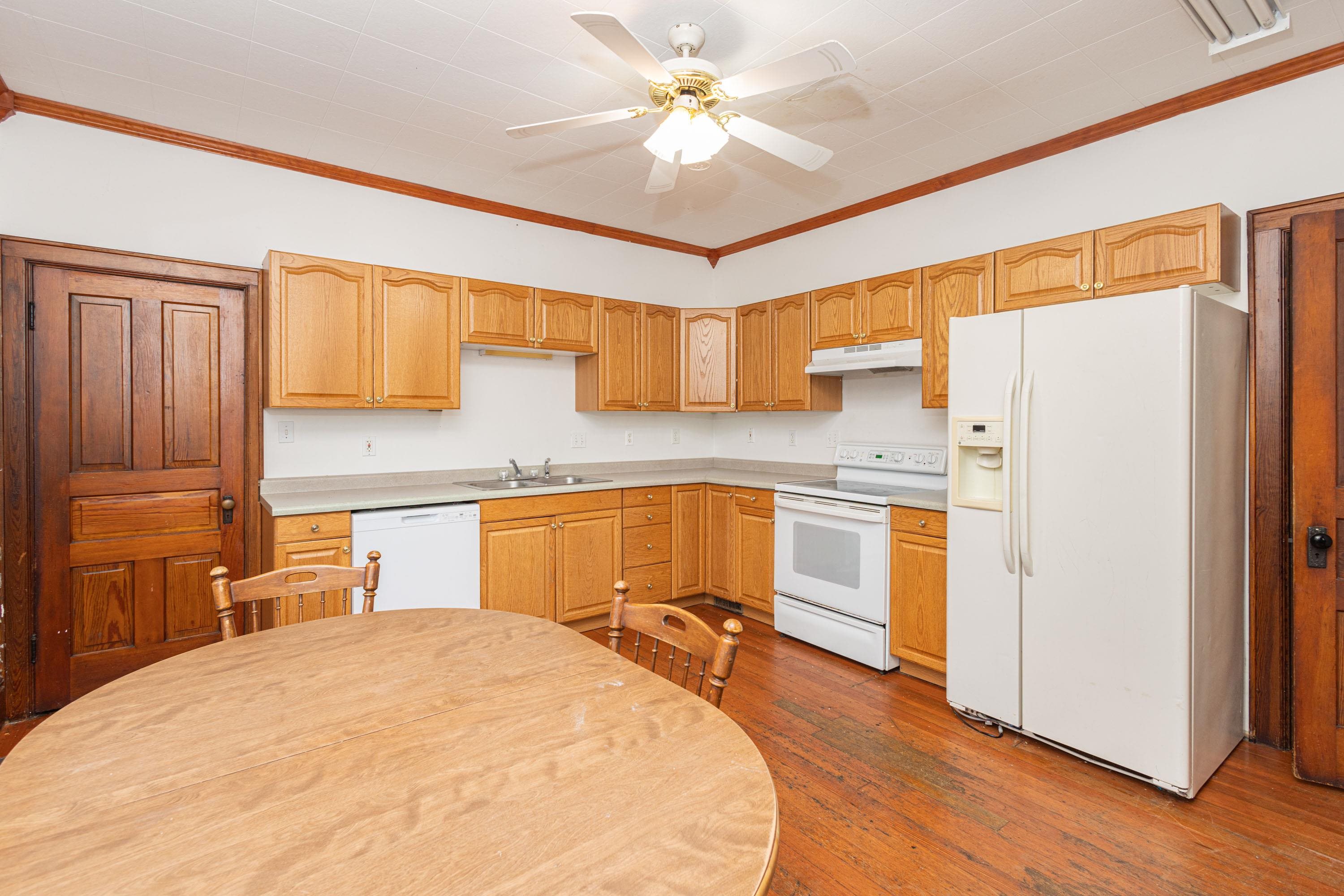 Photo 31 of 165 W Pine Street, Platteville