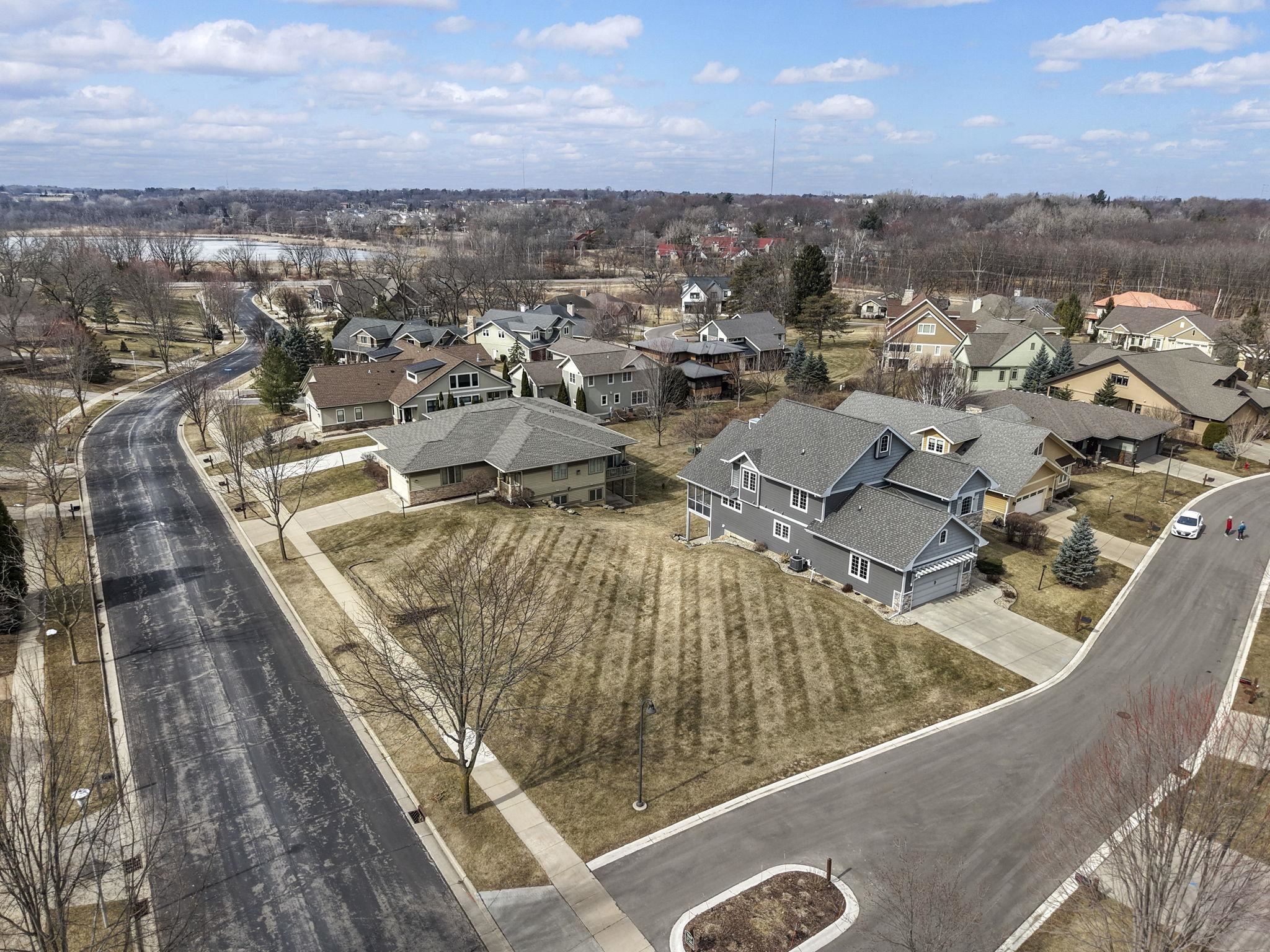 11 Arboredge Way