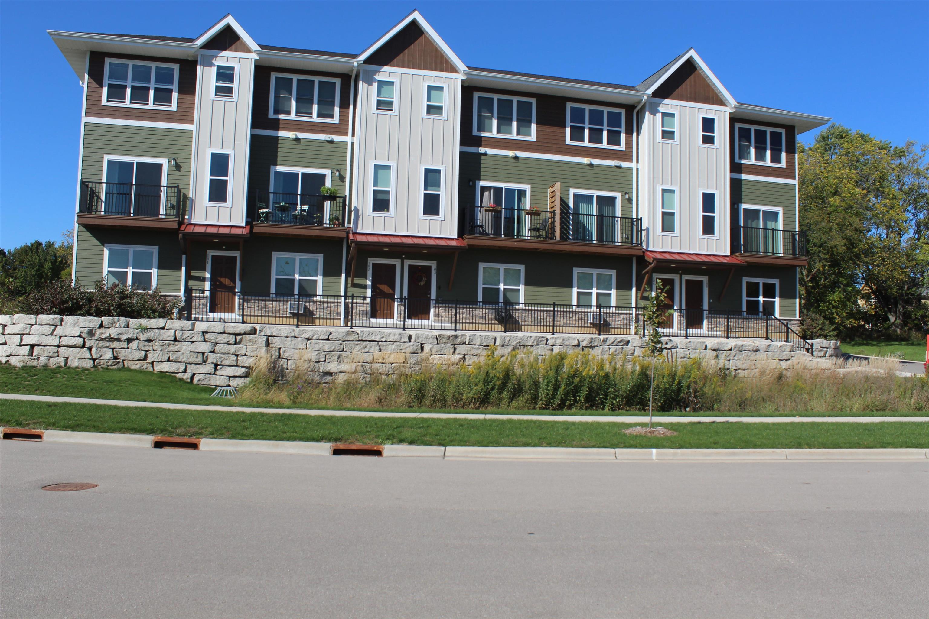 2674 Notre Dame Drive Unit: 101