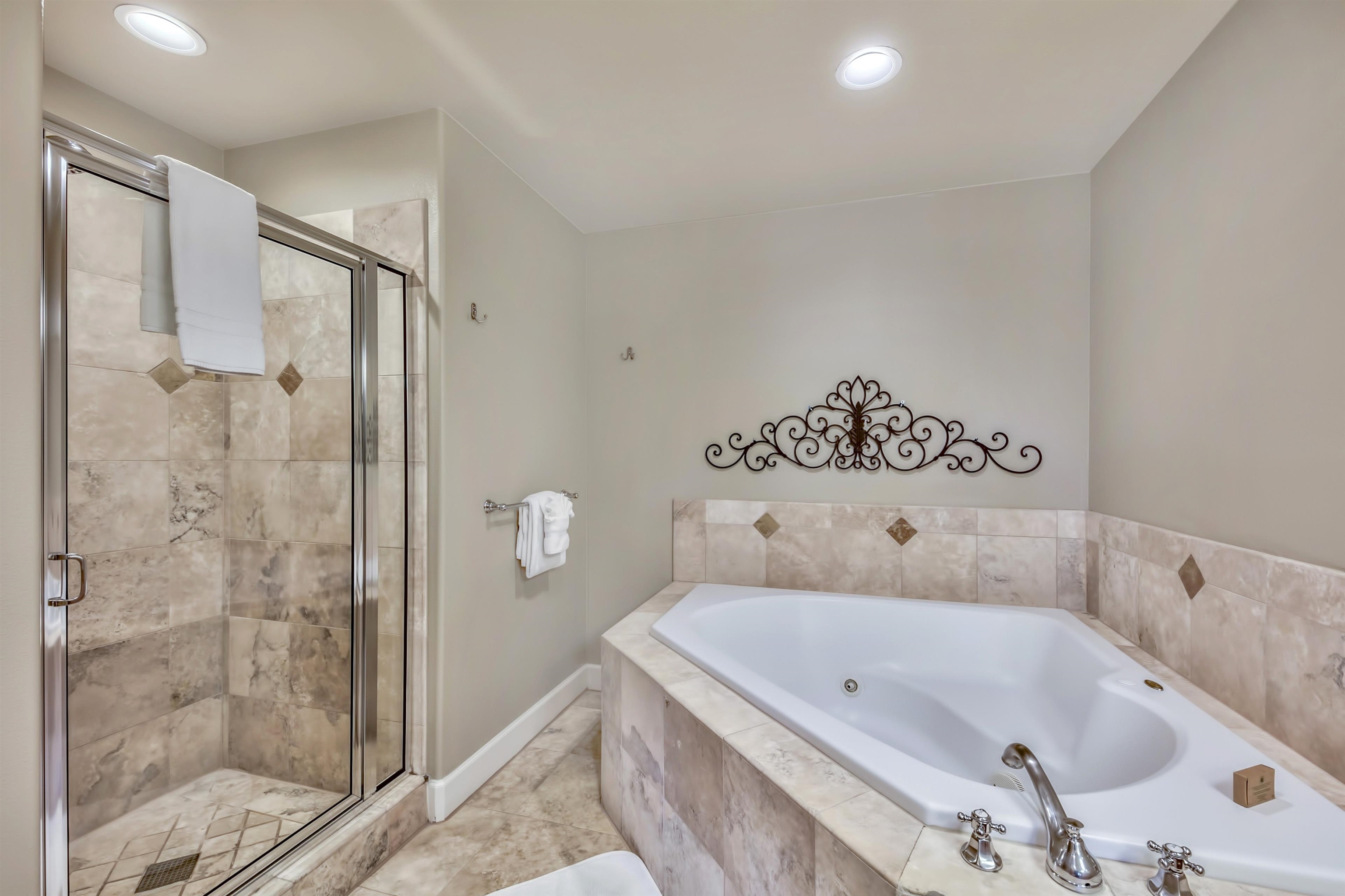 2100 North Village Drive UNIT 202/2, Truckee, CA, 96161