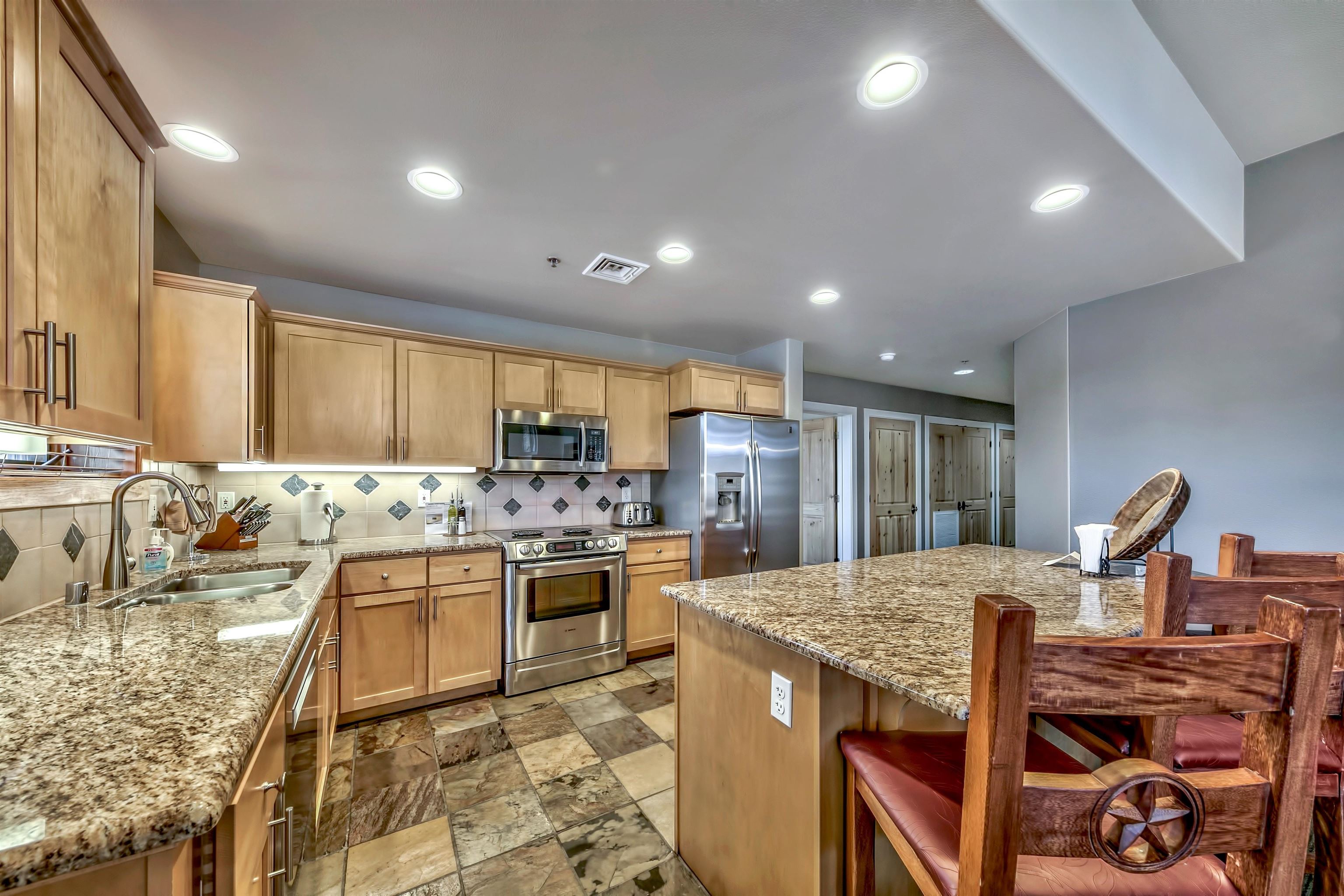 2100 North Village Drive UNIT 202/2, Truckee, CA, 96161