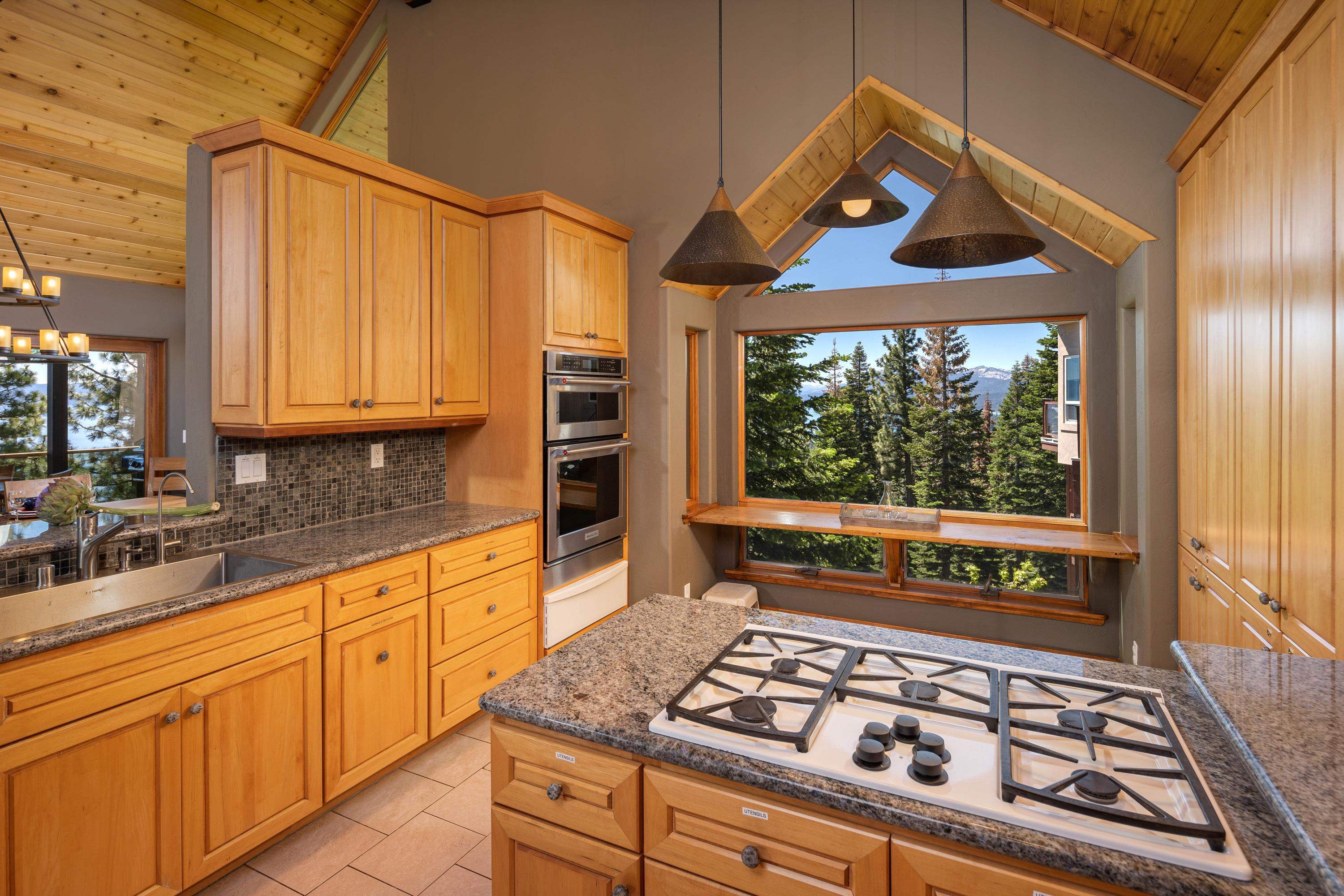 1136 Clearview Court