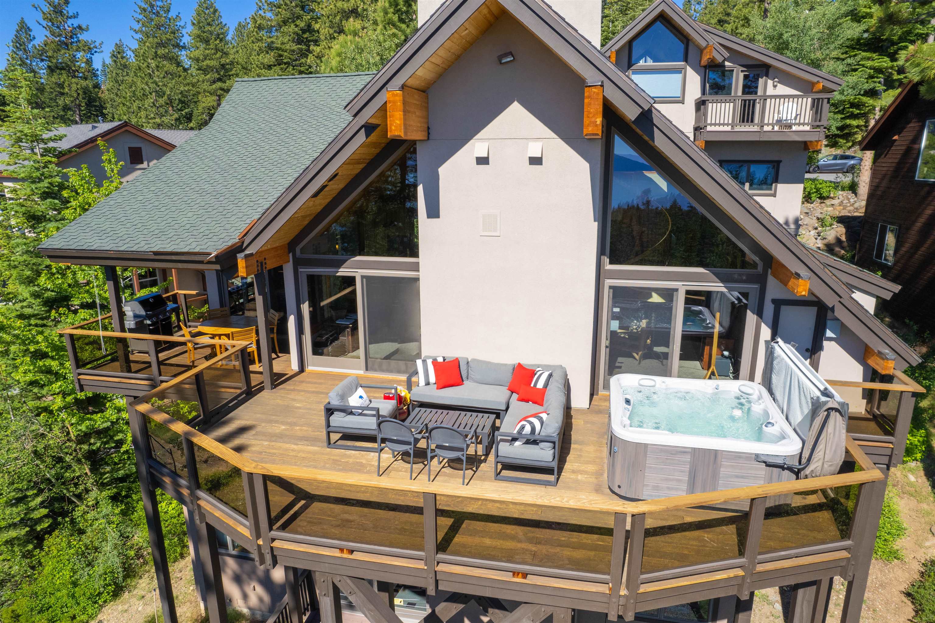 1136 Clearview Court