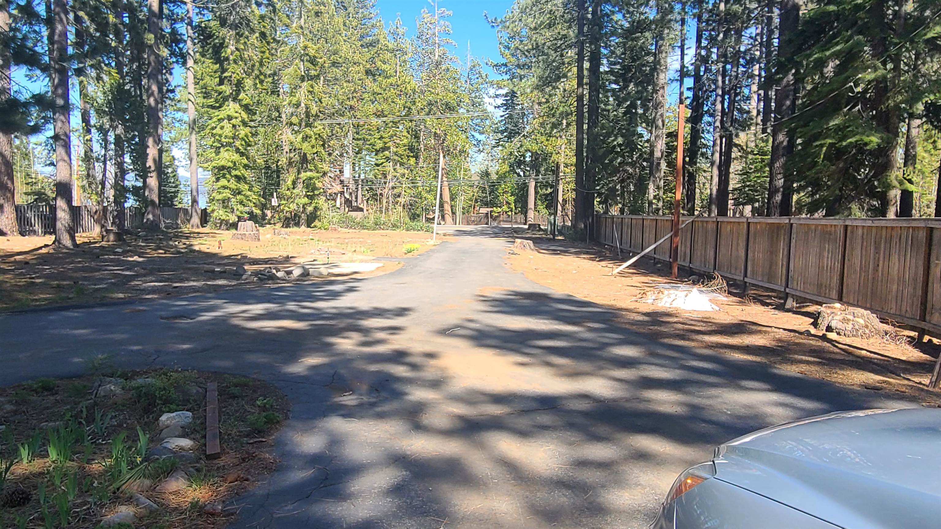 1975 West Lake Boulevard