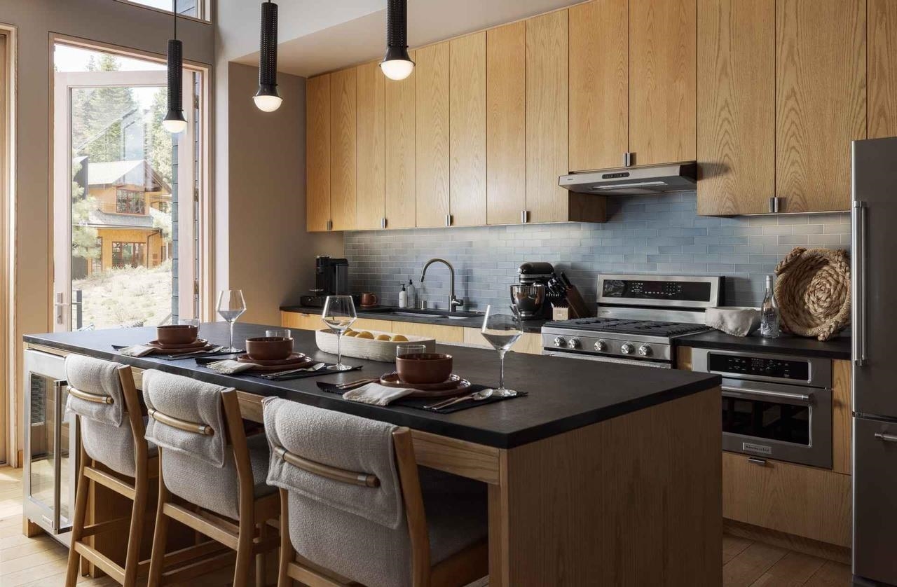 15004 Peak View Place UNIT A, Truckee, CA, 96161