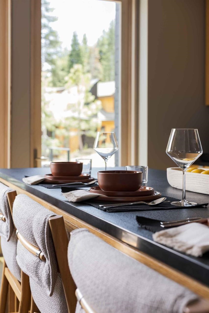 15004 Peak View Place UNIT A, Truckee, CA, 96161