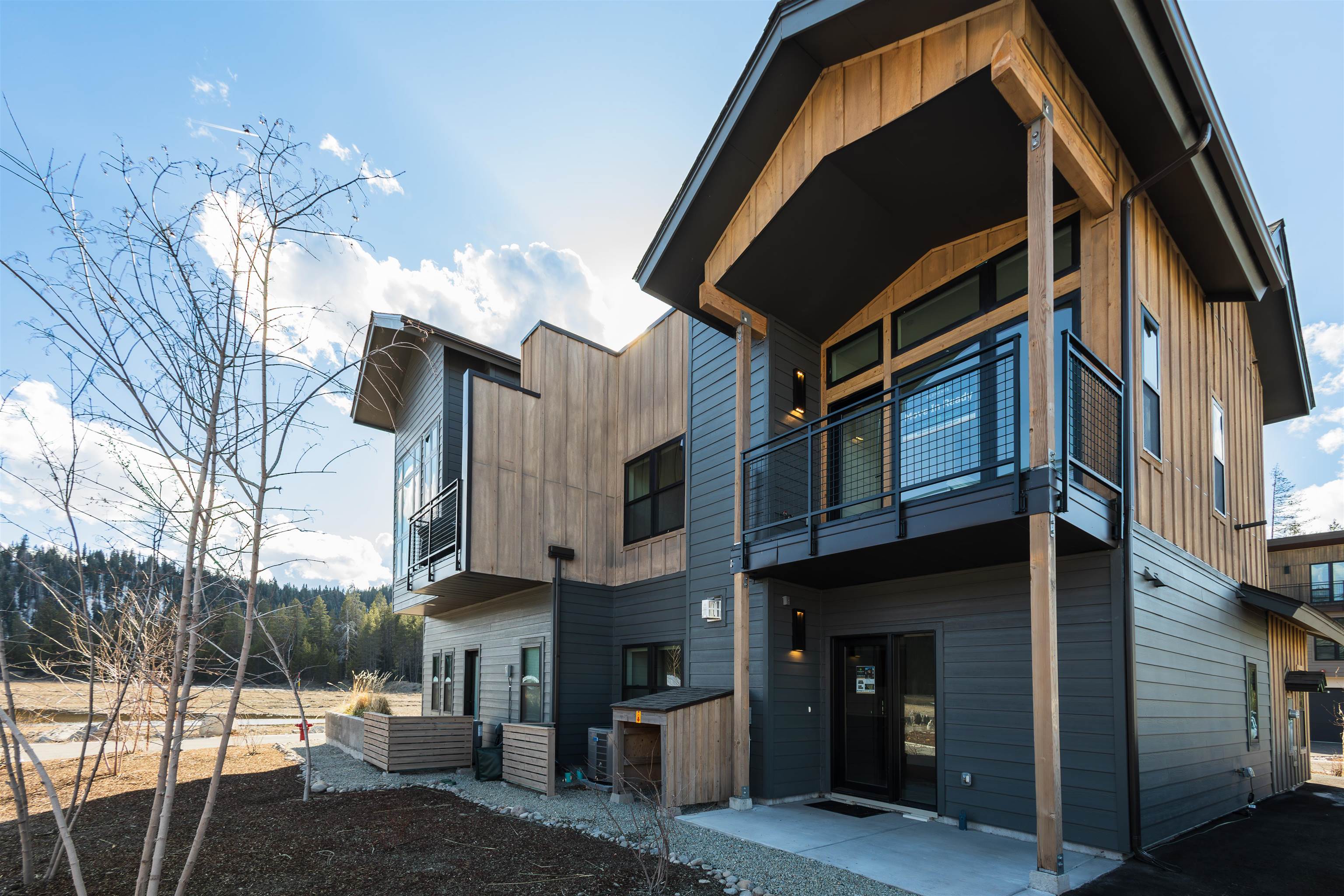 13051 Split Rock Court, Truckee, CA, 96161