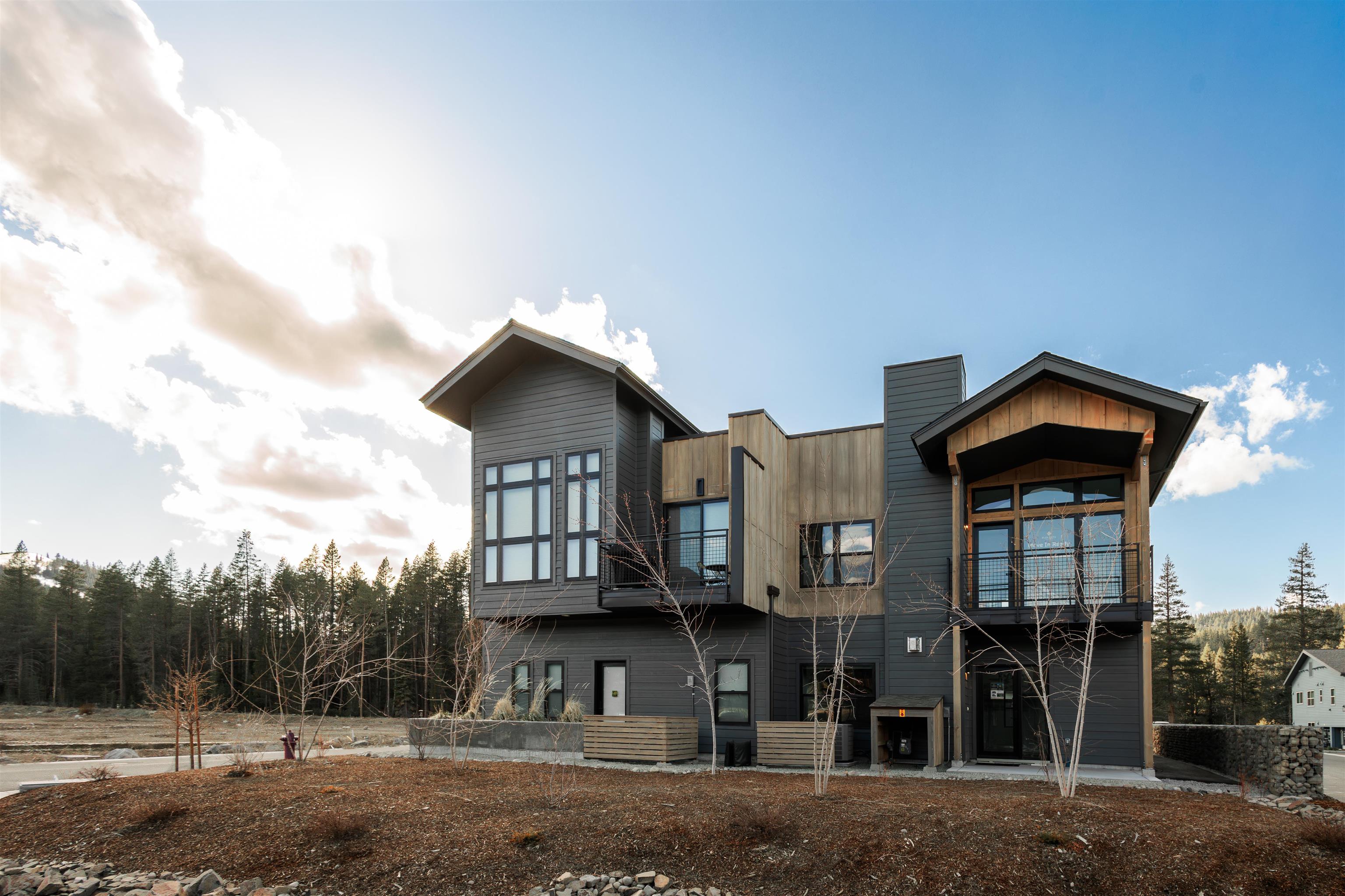 13051 Split Rock Court, Truckee, CA, 96161