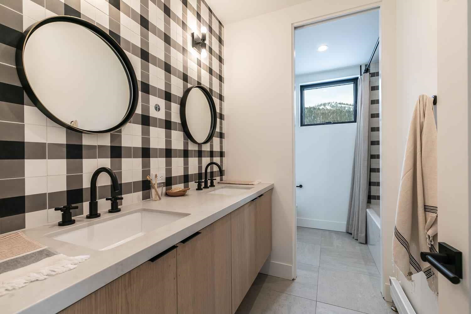 211 Palisades Circle UNIT 2, Olympic Valley, CA, 96146