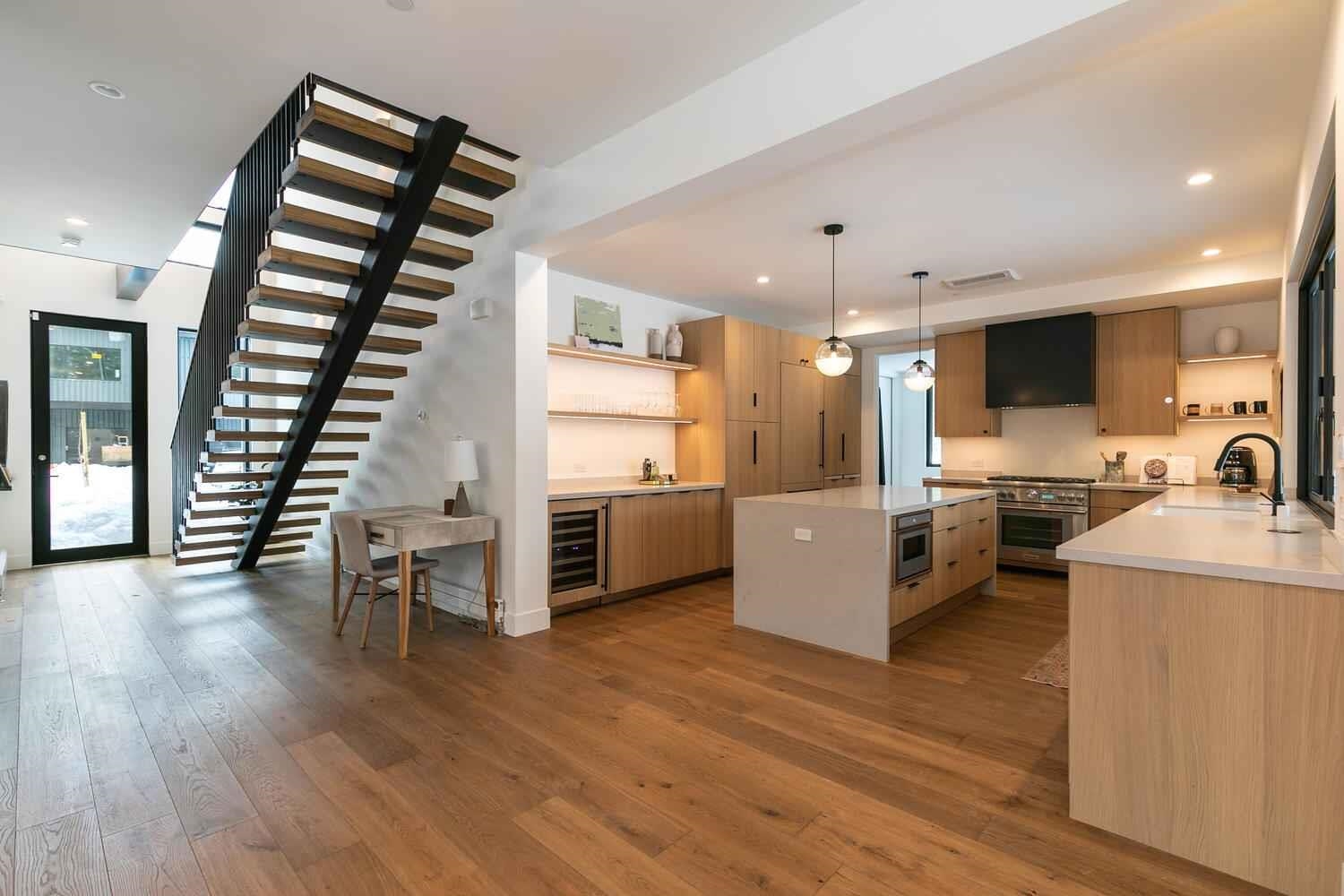 211 Palisades Circle #2