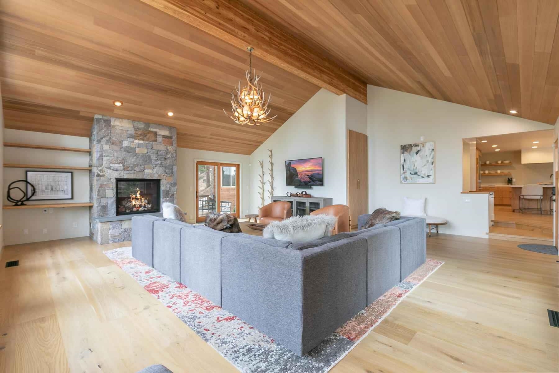 237 Basque UNIT 2, Truckee, CA, 96161