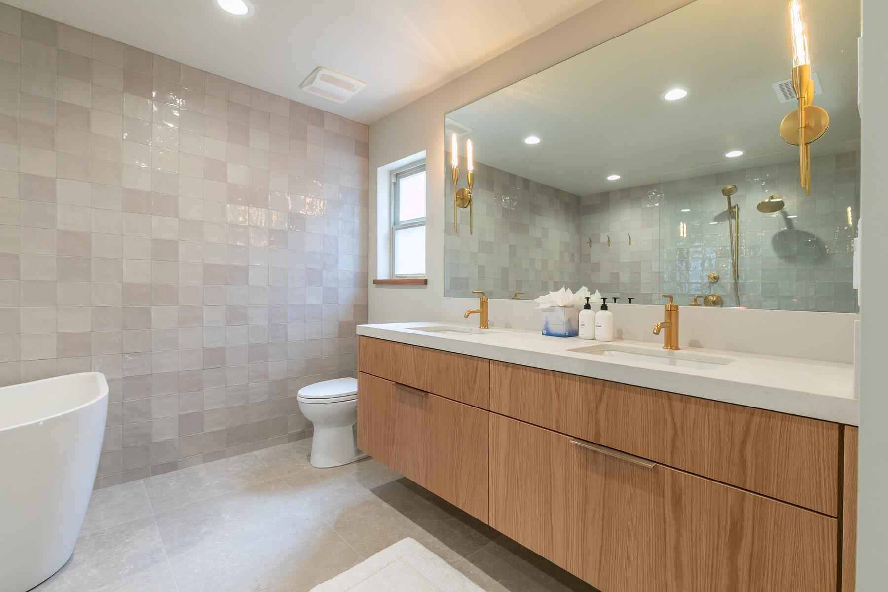 237 Basque UNIT 2, Truckee, CA, 96161