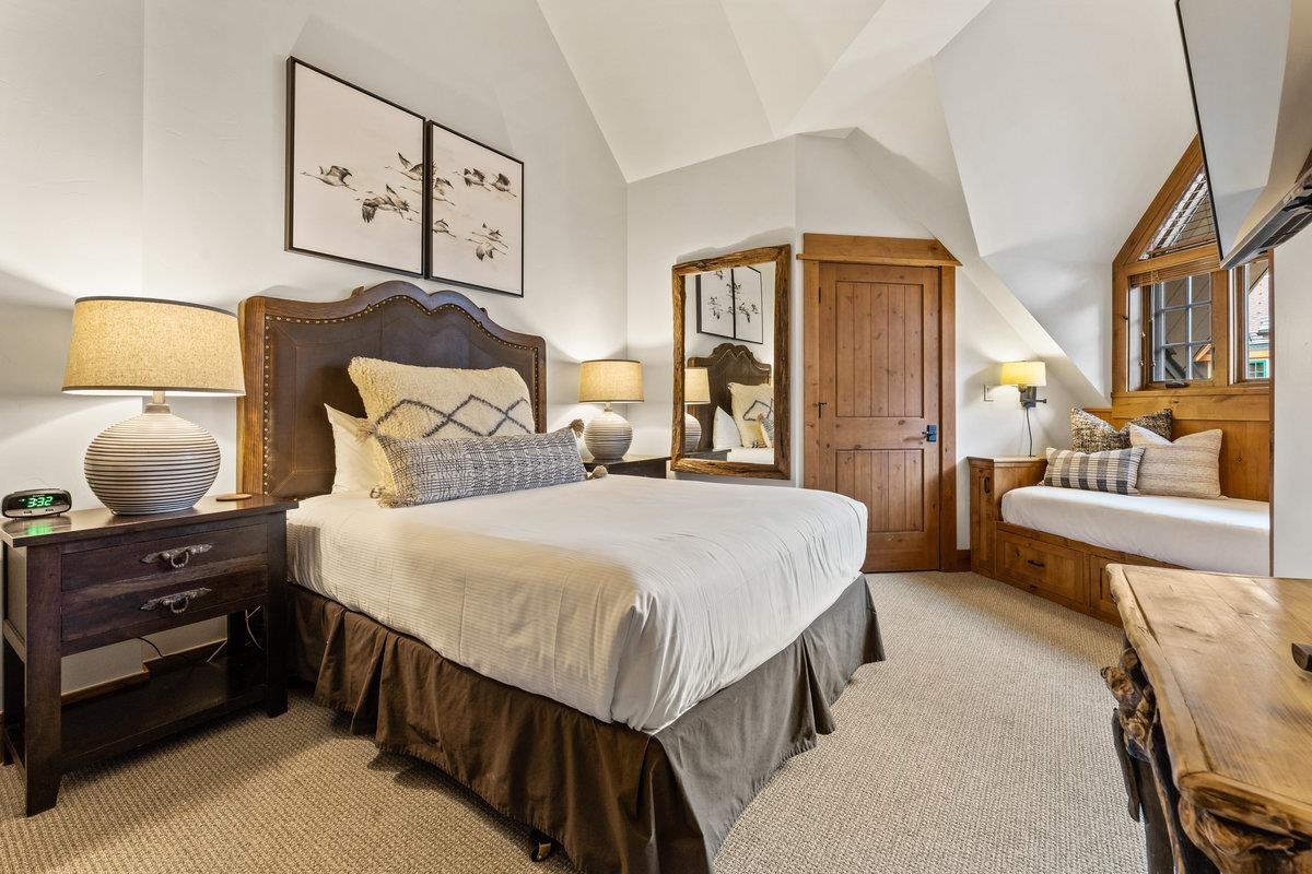 8001 Northstar Drive UNIT 414 March Wk. 4 - Share 8, Truckee, CA, 96161