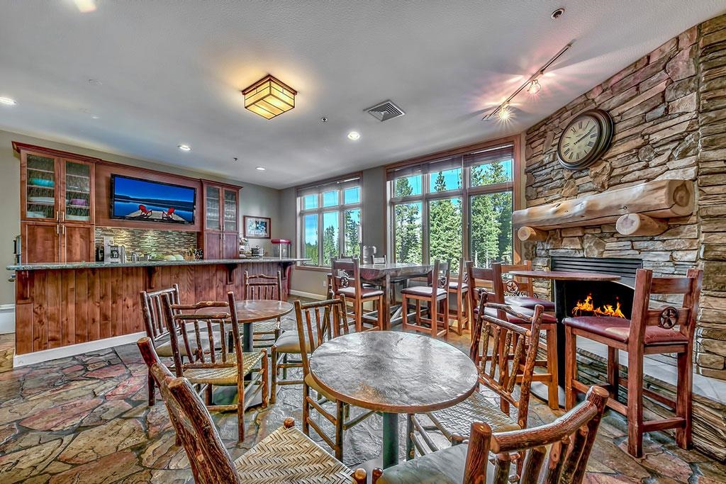 2100 North Village Drive UNIT N3-58, Truckee, GU, 96961
