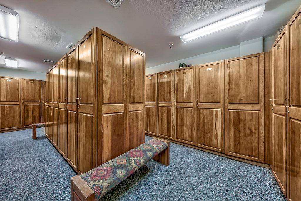 2100 North Village Drive UNIT N3-58, Truckee, GU, 96961